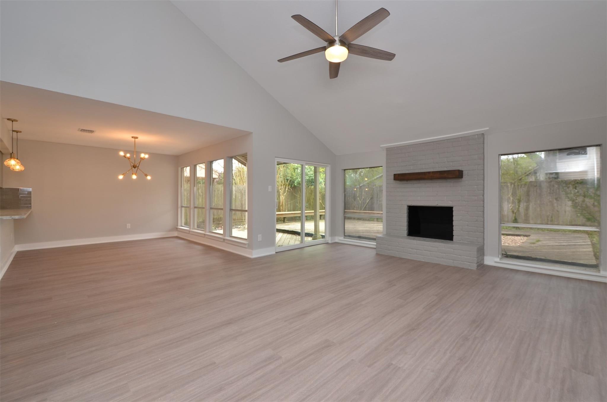 4603 Sylvan Glen Drive Property Photo 6
