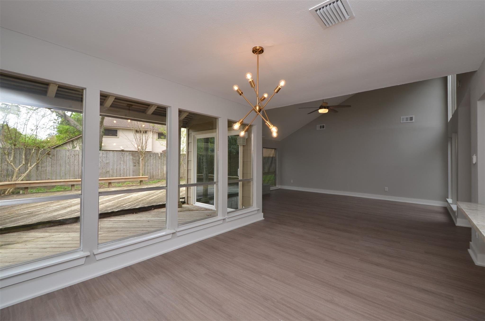 4603 Sylvan Glen Drive Property Photo 10