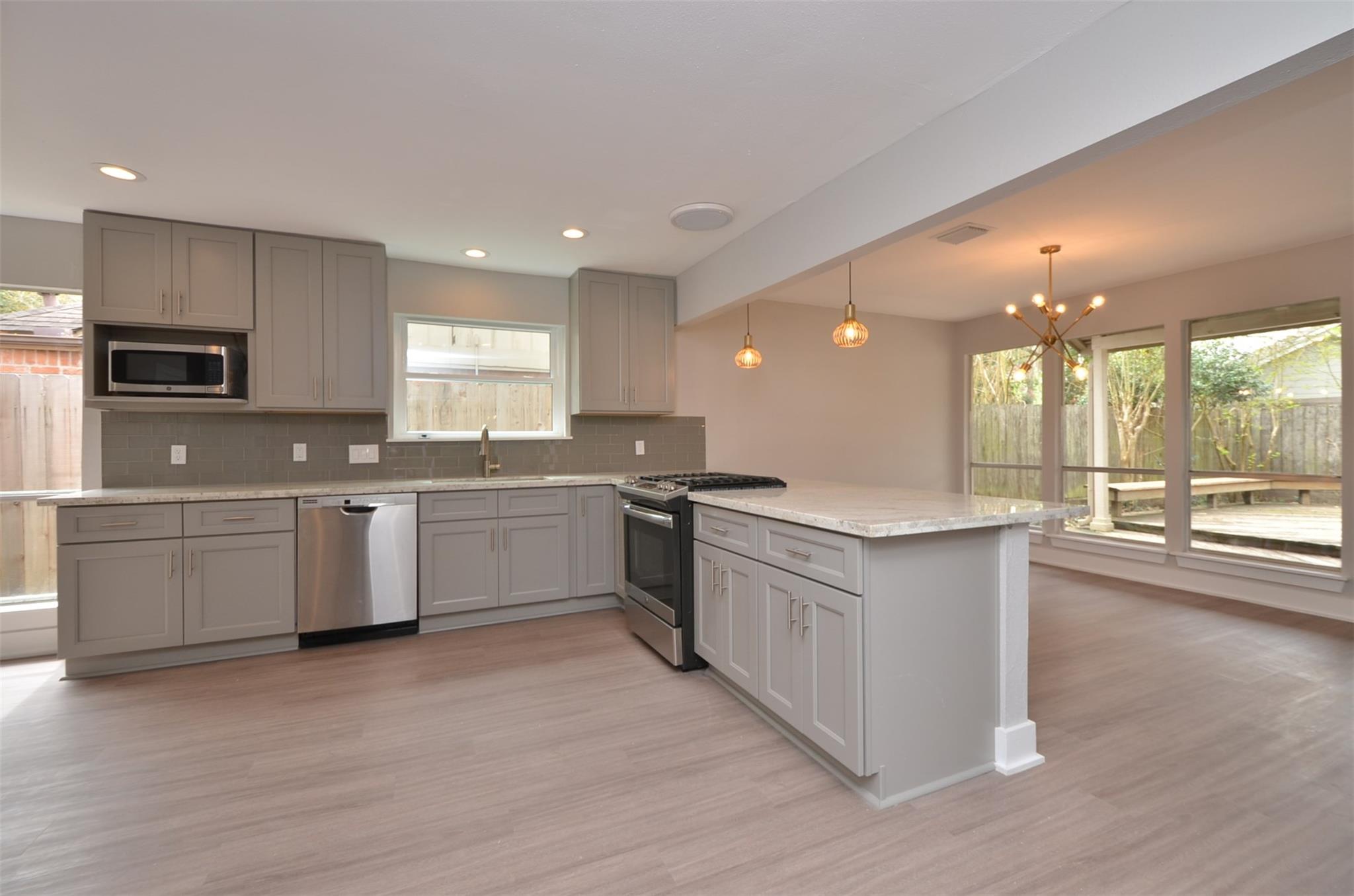 4603 Sylvan Glen Drive Property Photo 14