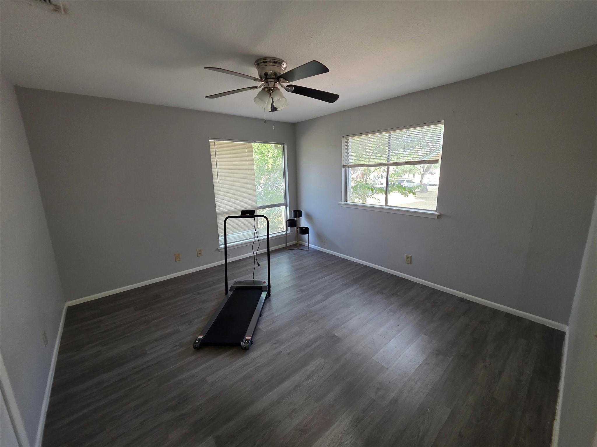 6515 Mission Hills Drive Property Photo 11