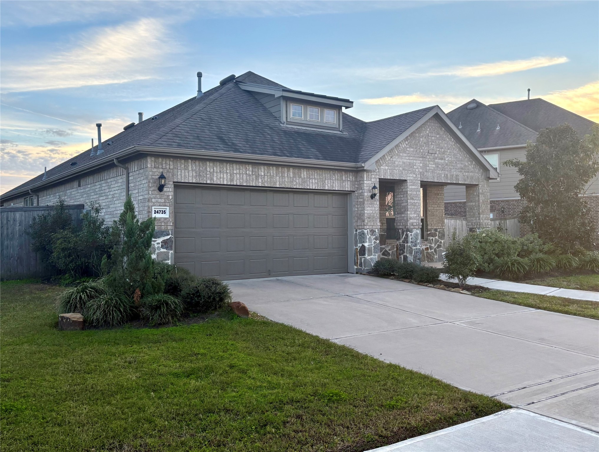 24735 Twilight Hollow Lane Property Photo 2