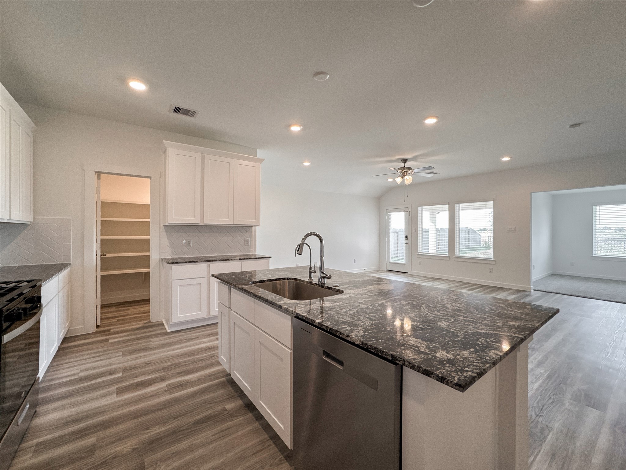 8706 Marlow Drive Property Photo 16