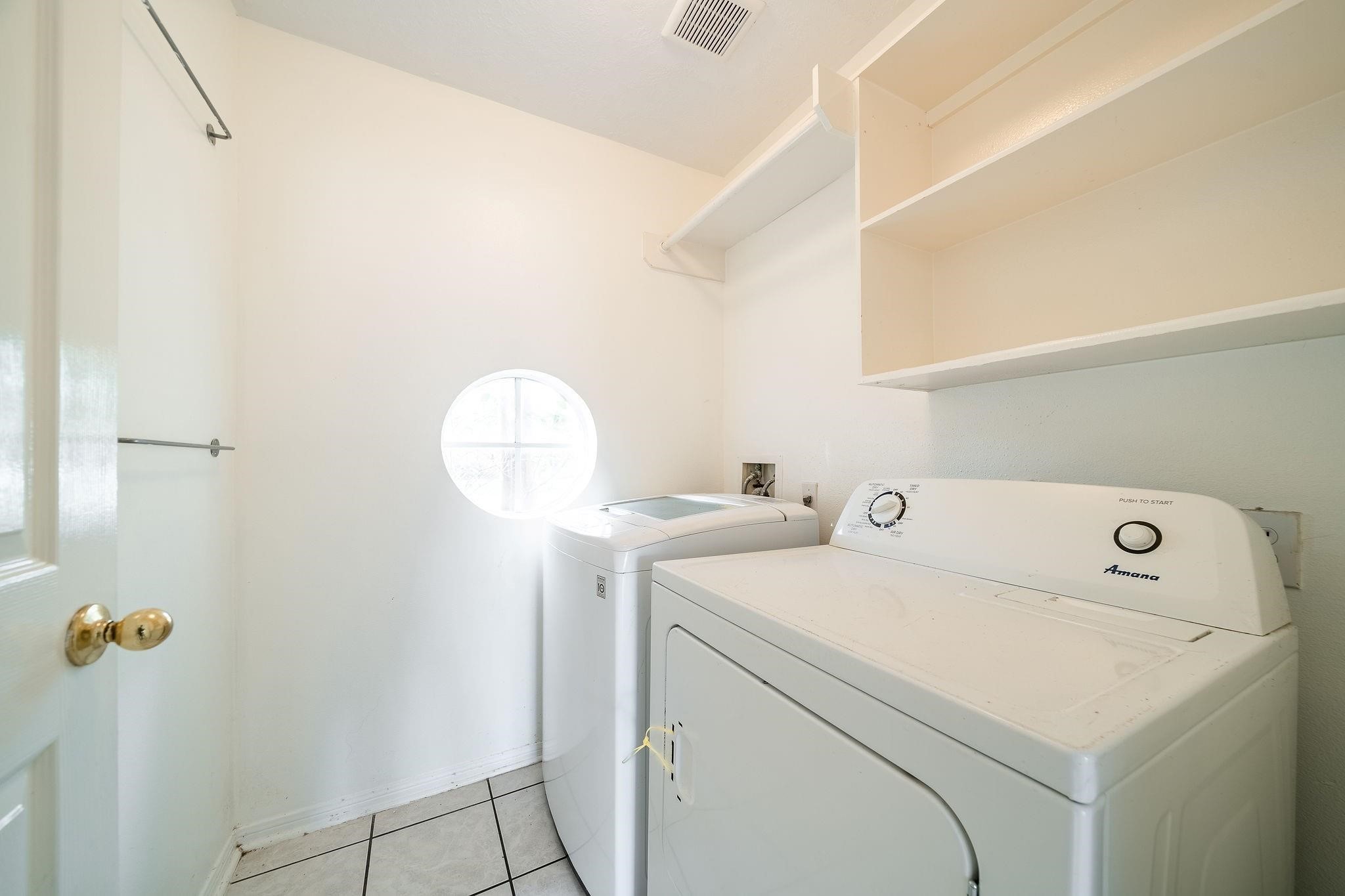 3627 Heritage Colony Drive Property Photo 12