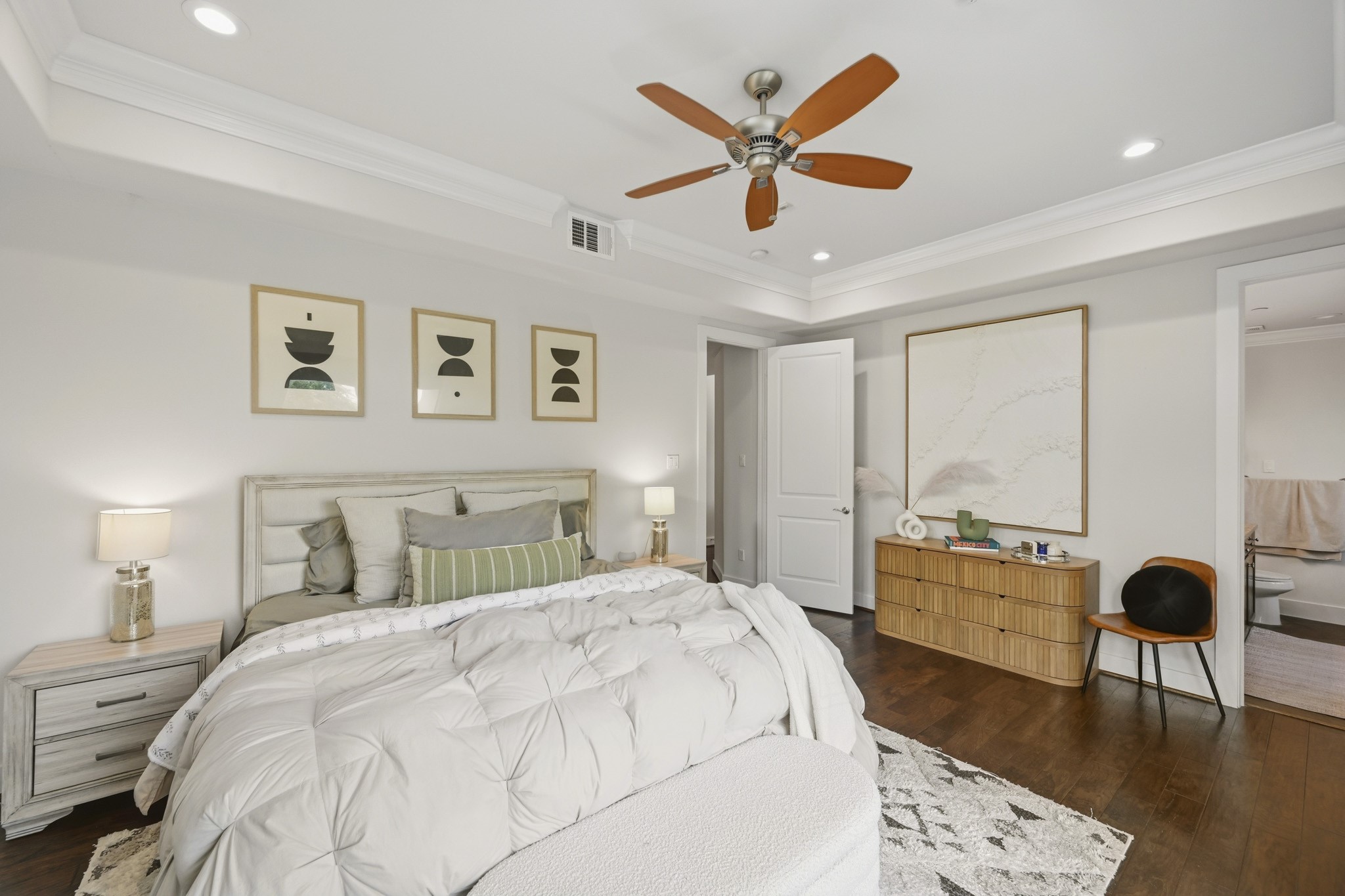 510 Lovett Boulevard 301 Property Photo 16