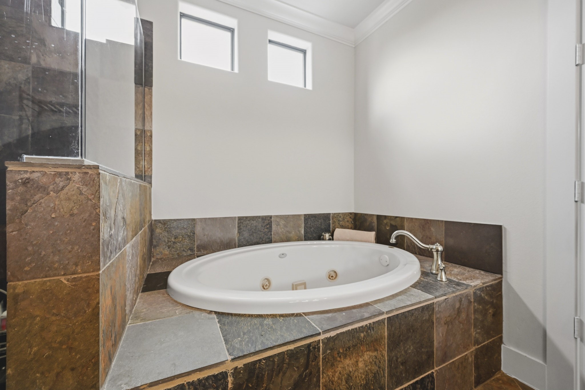 510 Lovett Boulevard 301 Property Photo 20