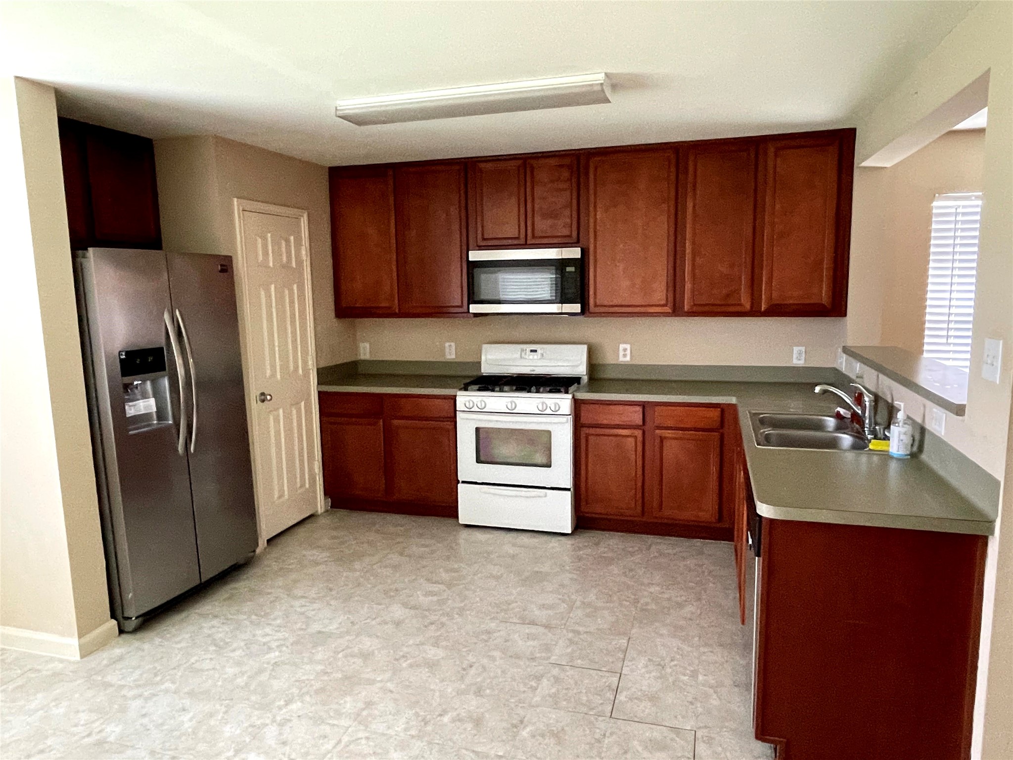 29618 Evergreen Hills Drive Property Photo 8