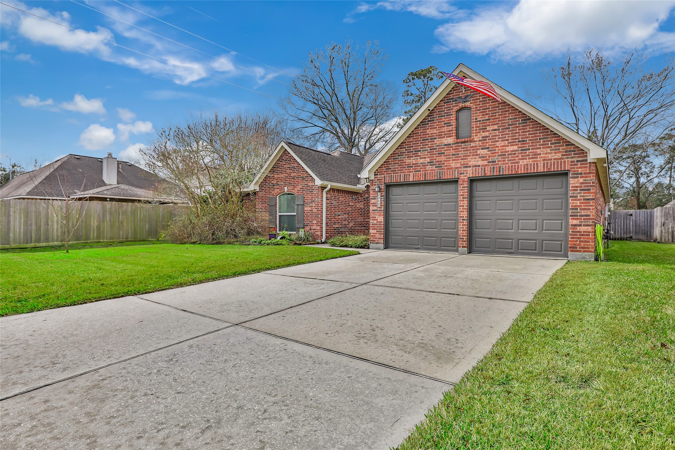 2203 Blossom Creek Drive Property Photo 2