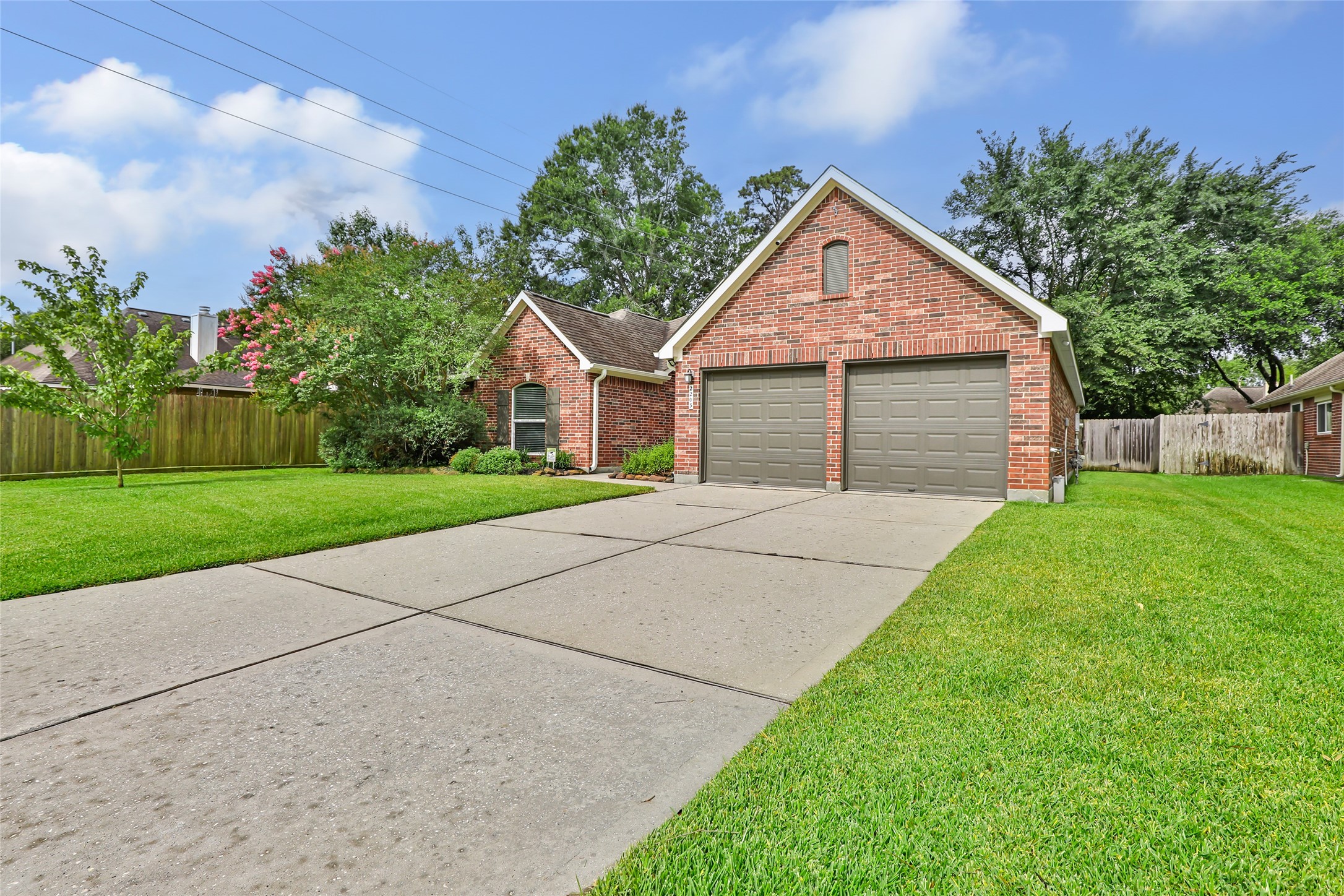2203 Blossom Creek Drive Property Photo 2