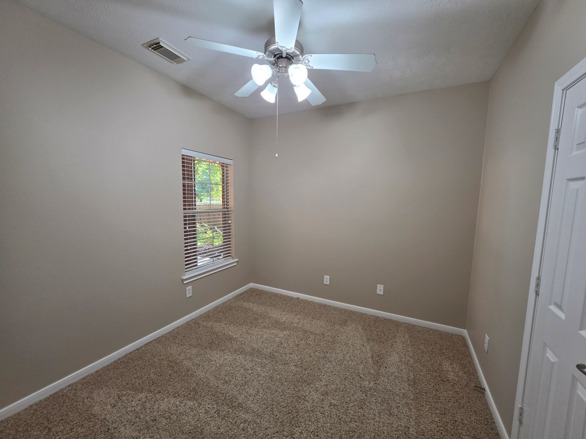 20743 Oakhurst Meadows Drive Property Photo 26