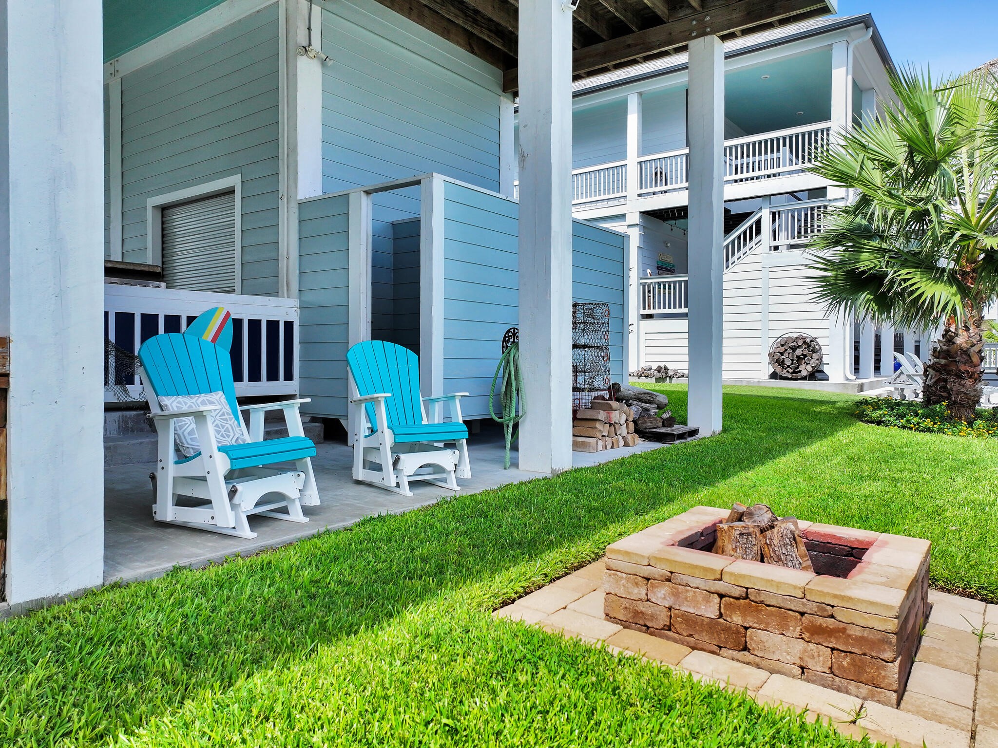 1295 Lagoon Drive Property Photo 6