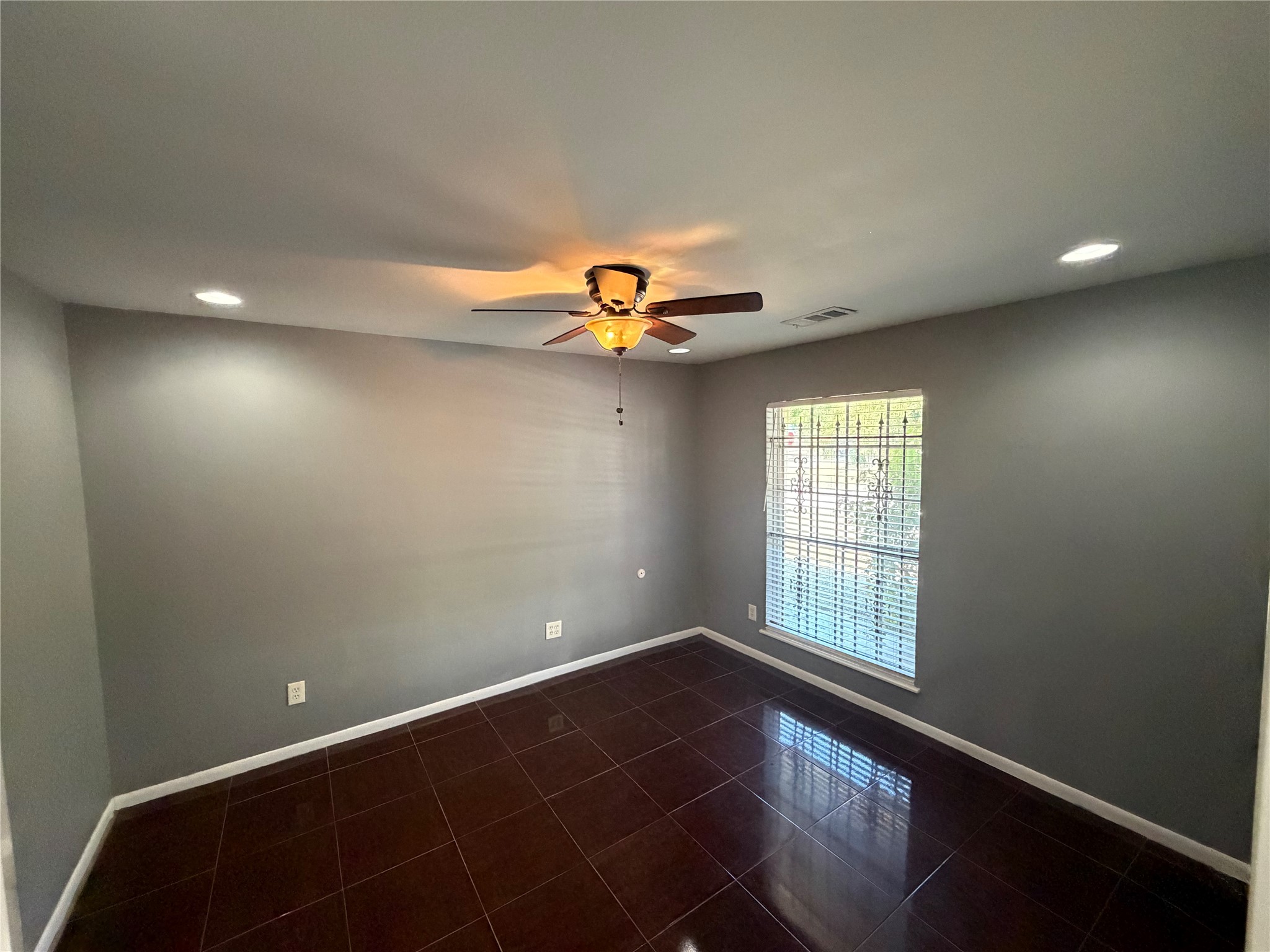7202 Deep Forest Drive Property Photo 4