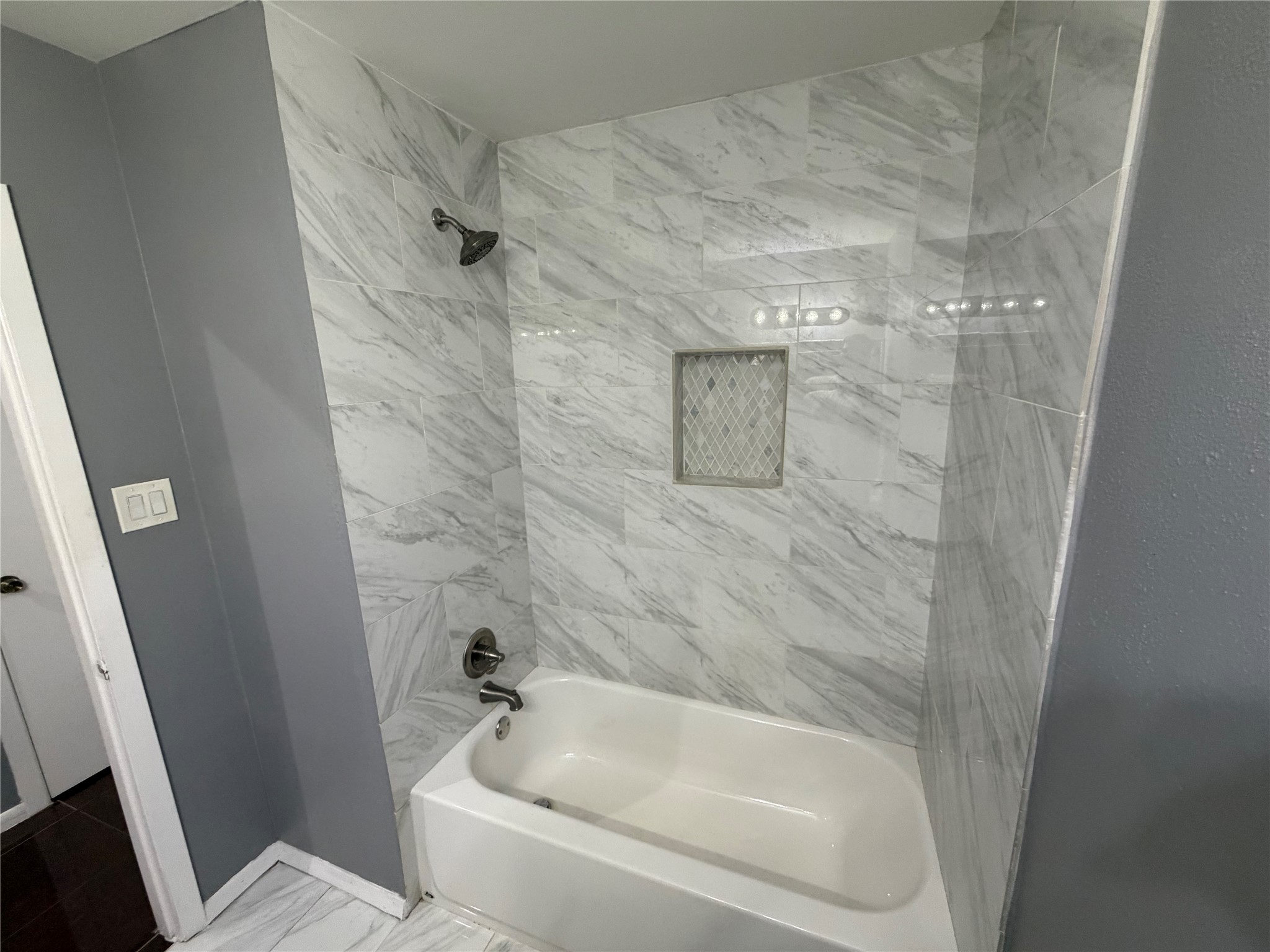 7202 Deep Forest Drive Property Photo 12