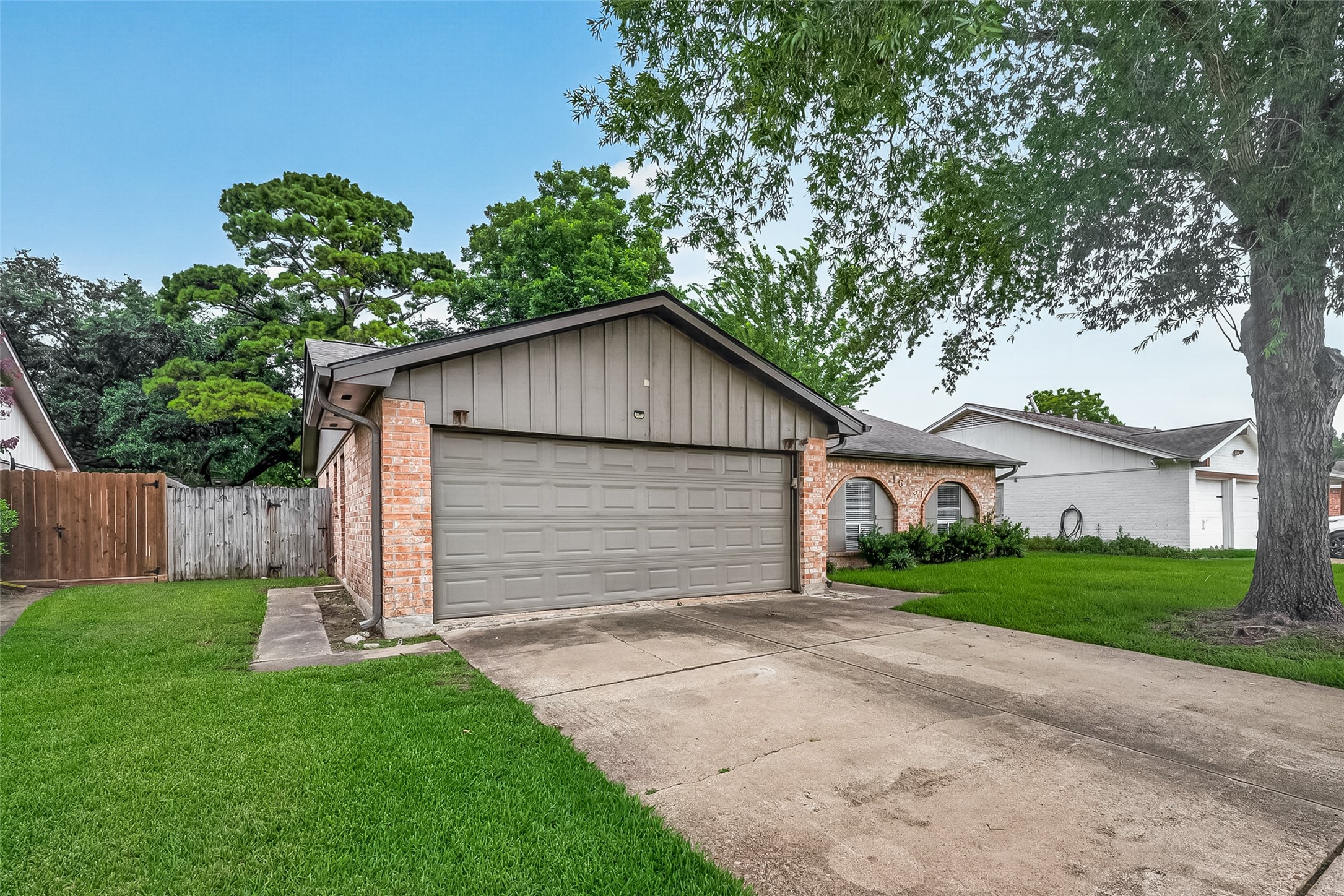 16451 Cavendish Drive Property Photo 2