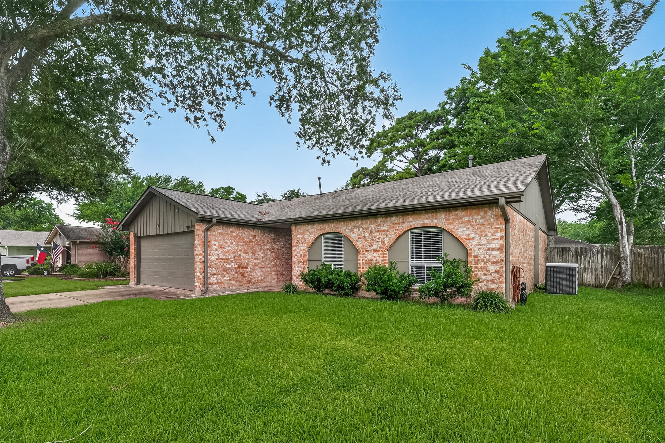 16451 Cavendish Drive Property Photo 4