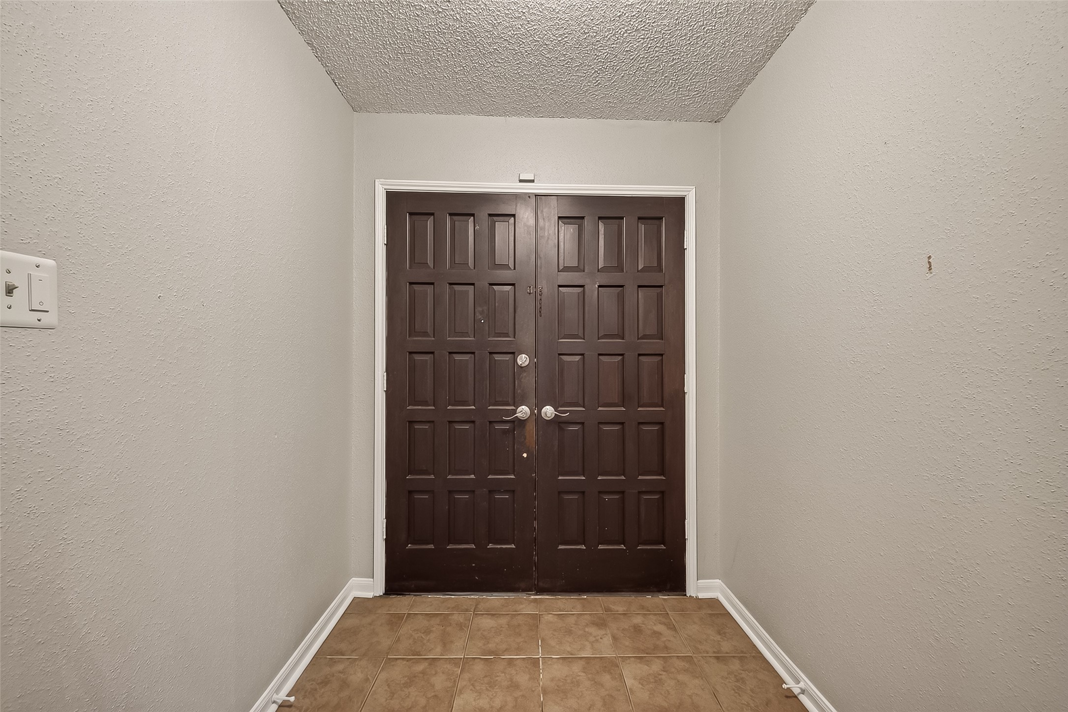 16451 Cavendish Drive Property Photo 6