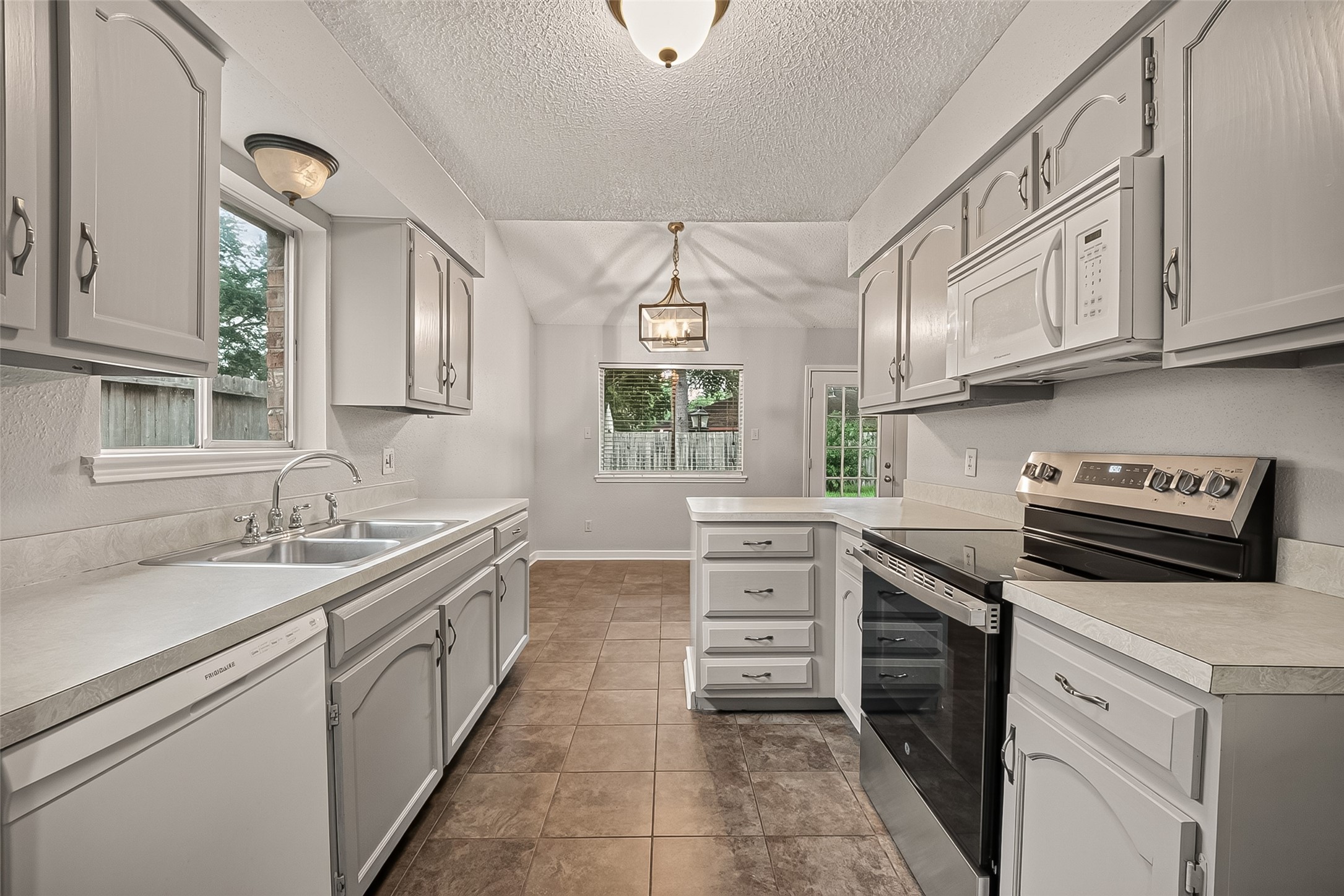 16451 Cavendish Drive Property Photo 17