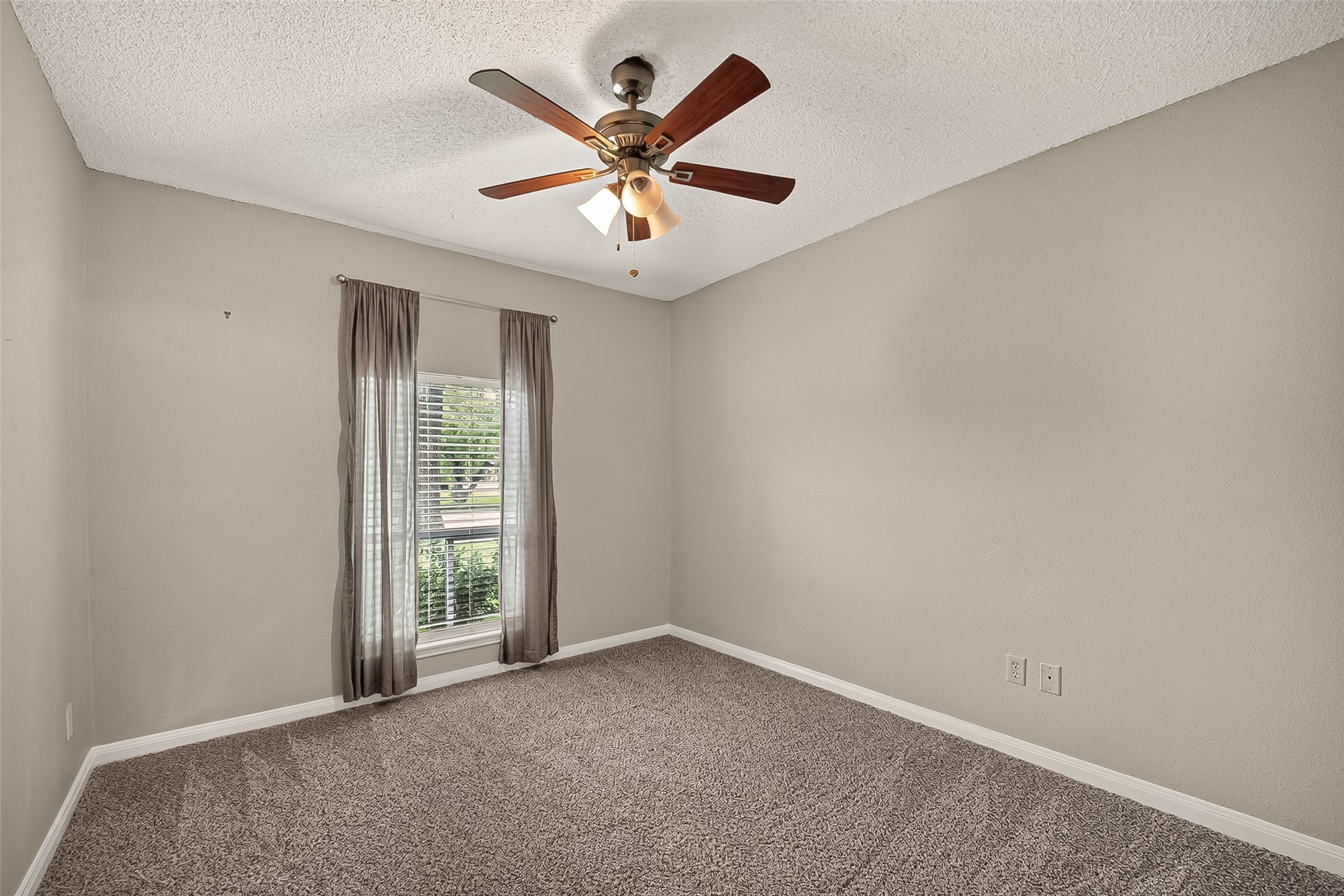 16451 Cavendish Drive Property Photo 21