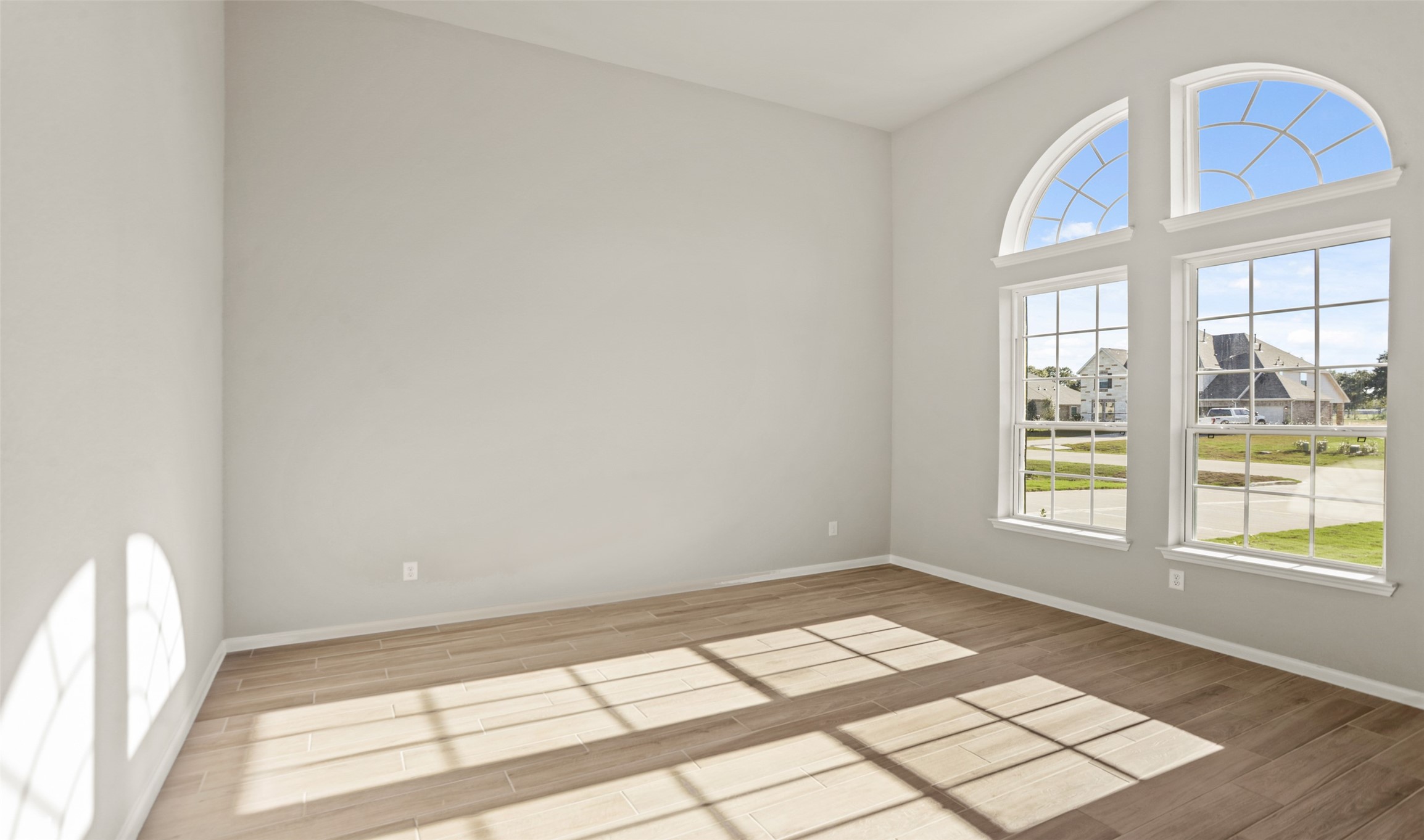 5001 Bluebell Way Property Photo 7