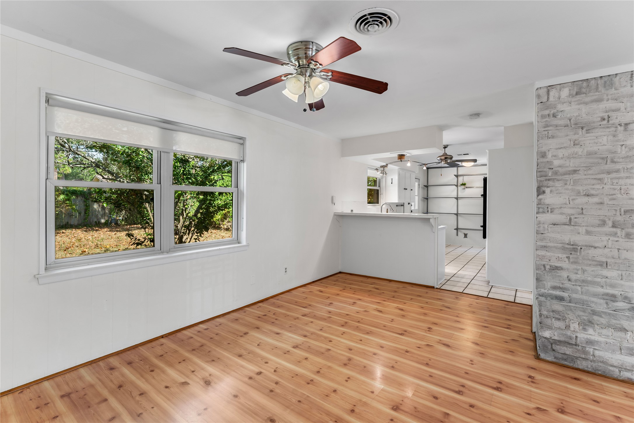 1911 Manila Lane Property Photo 17