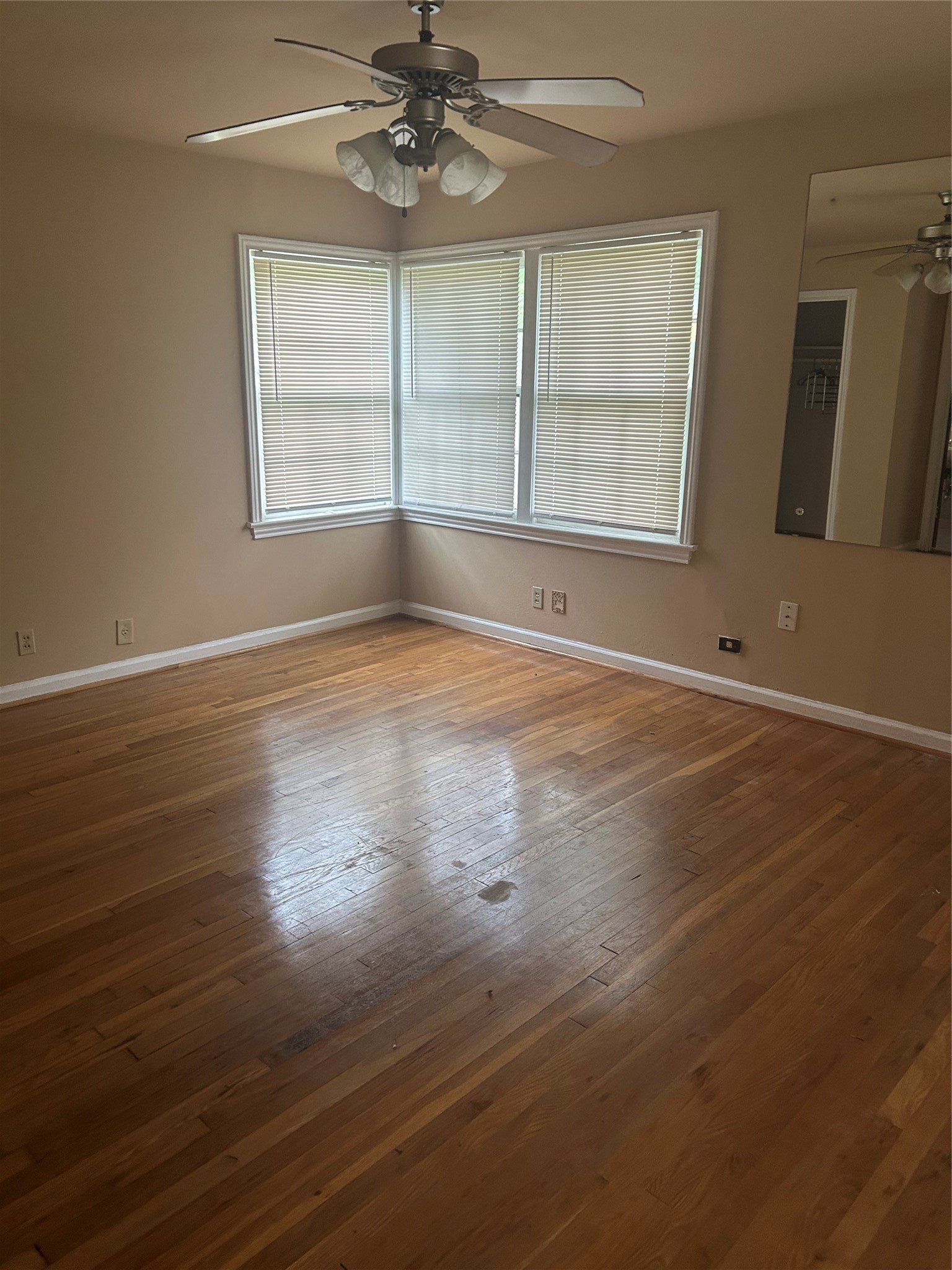 3230 Arbor Street Property Photo 10