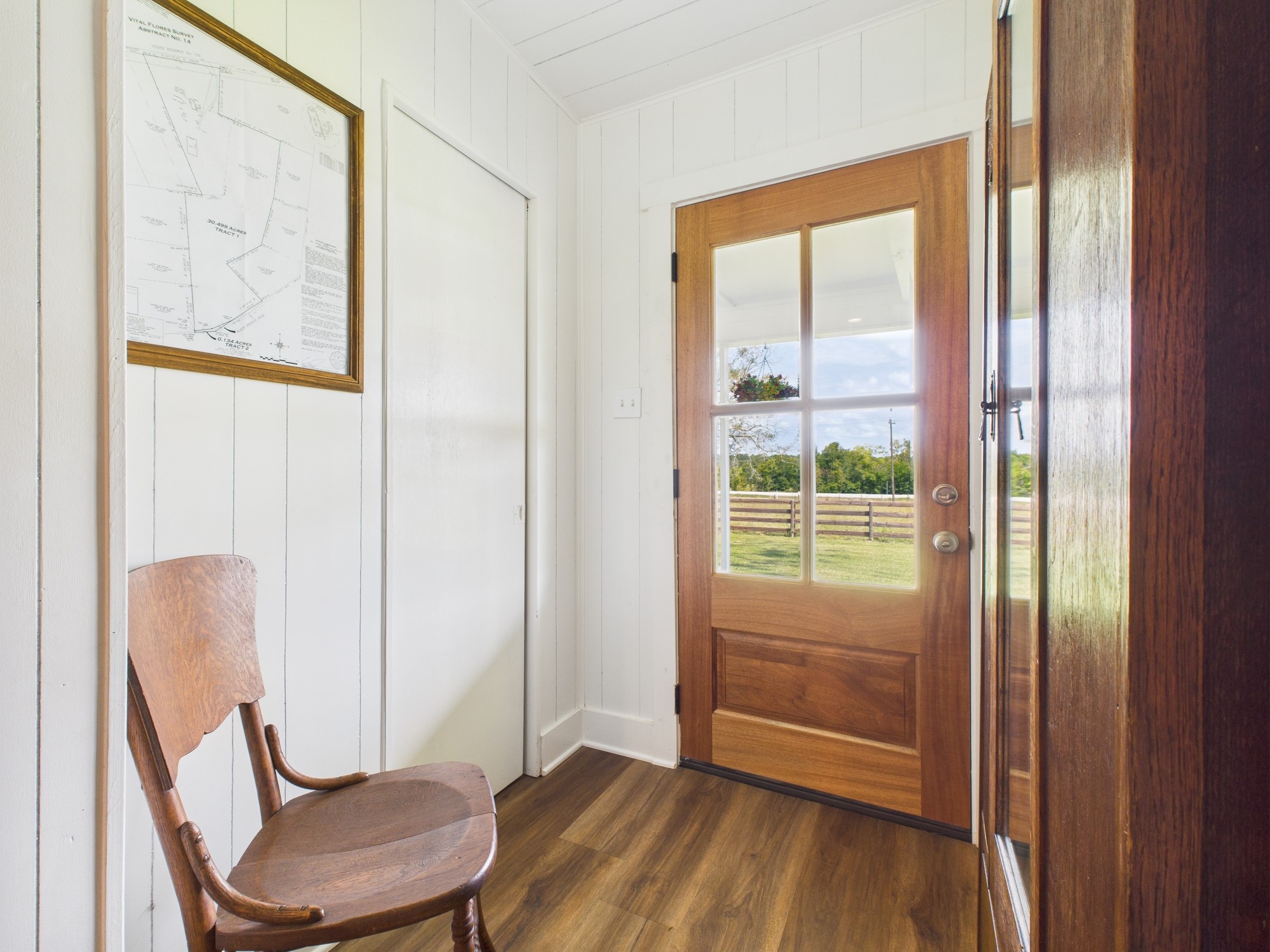 100 E Hill Ranch Lane Property Photo 9