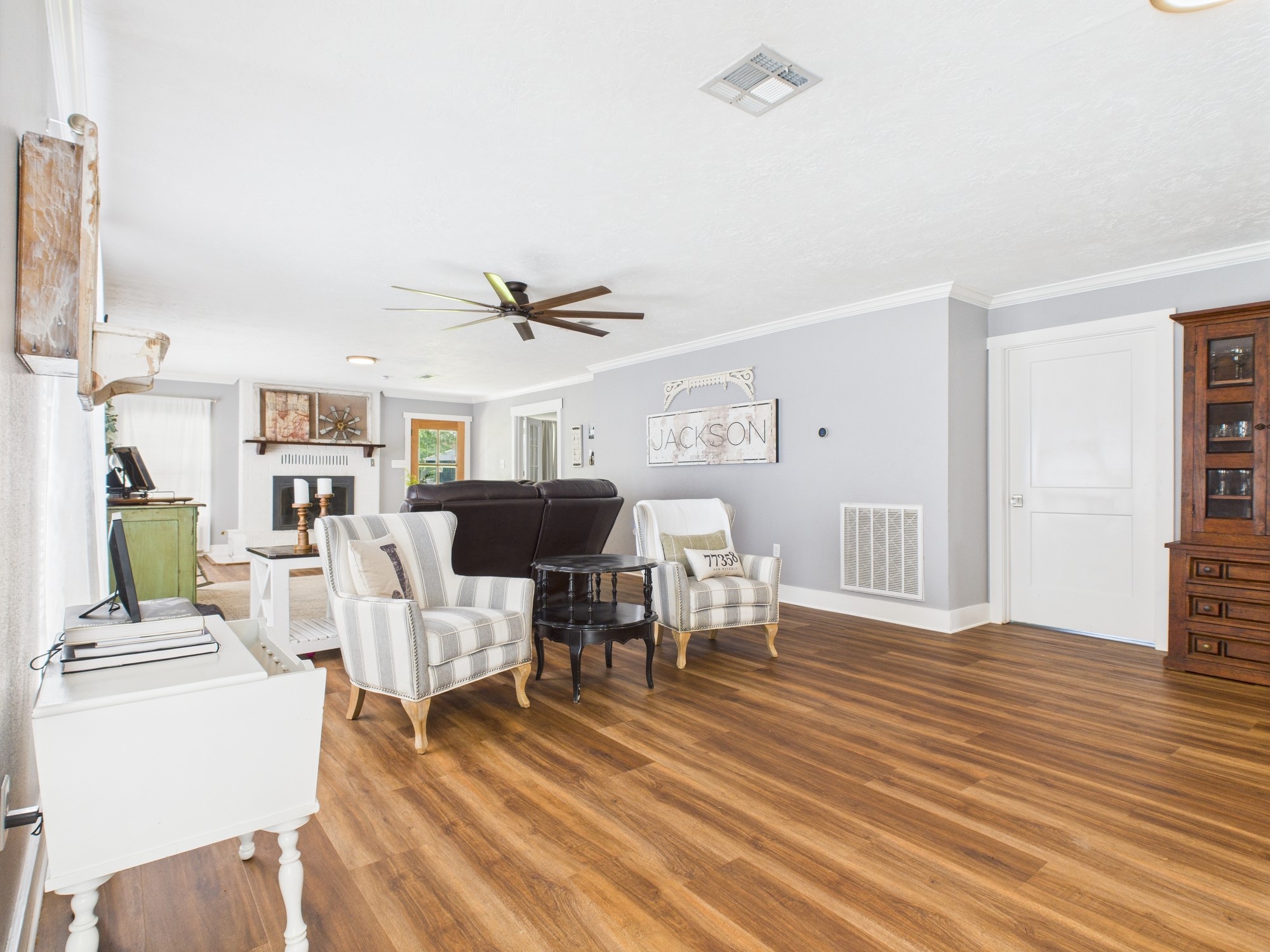 100 E Hill Ranch Lane Property Photo 21