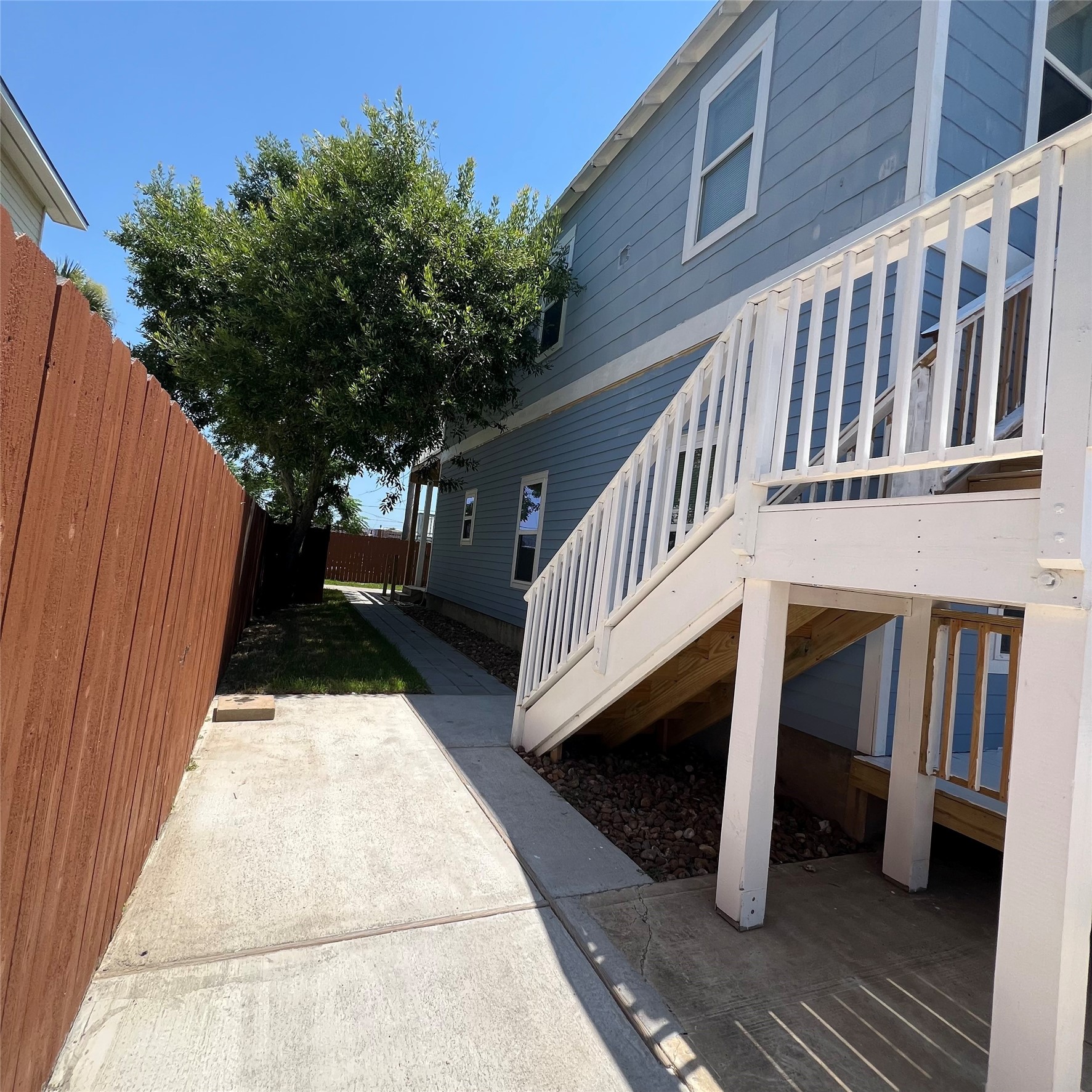 1824 Biovu Drive Property Photo 20
