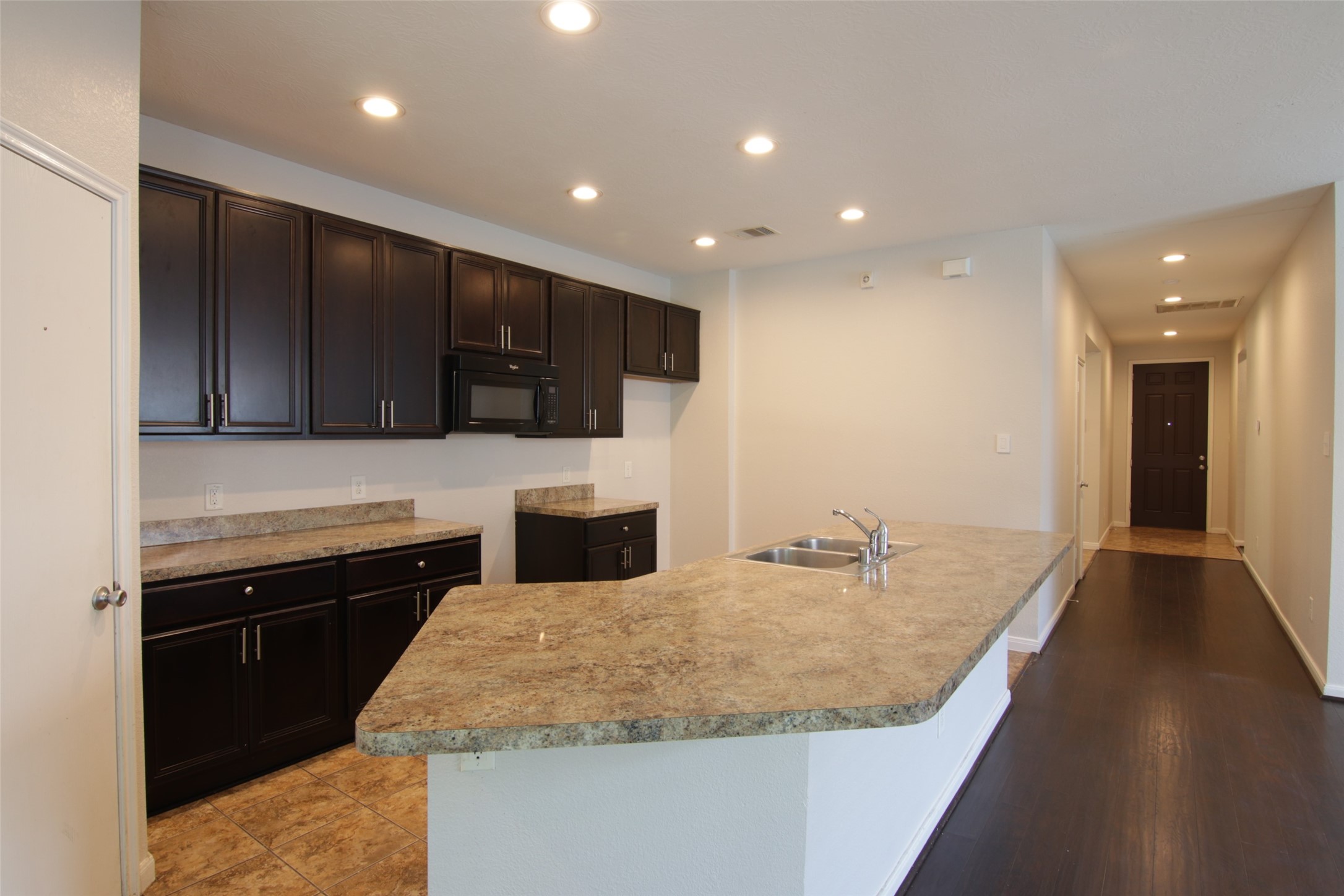 9431 Black Tooth Way Property Photo 6