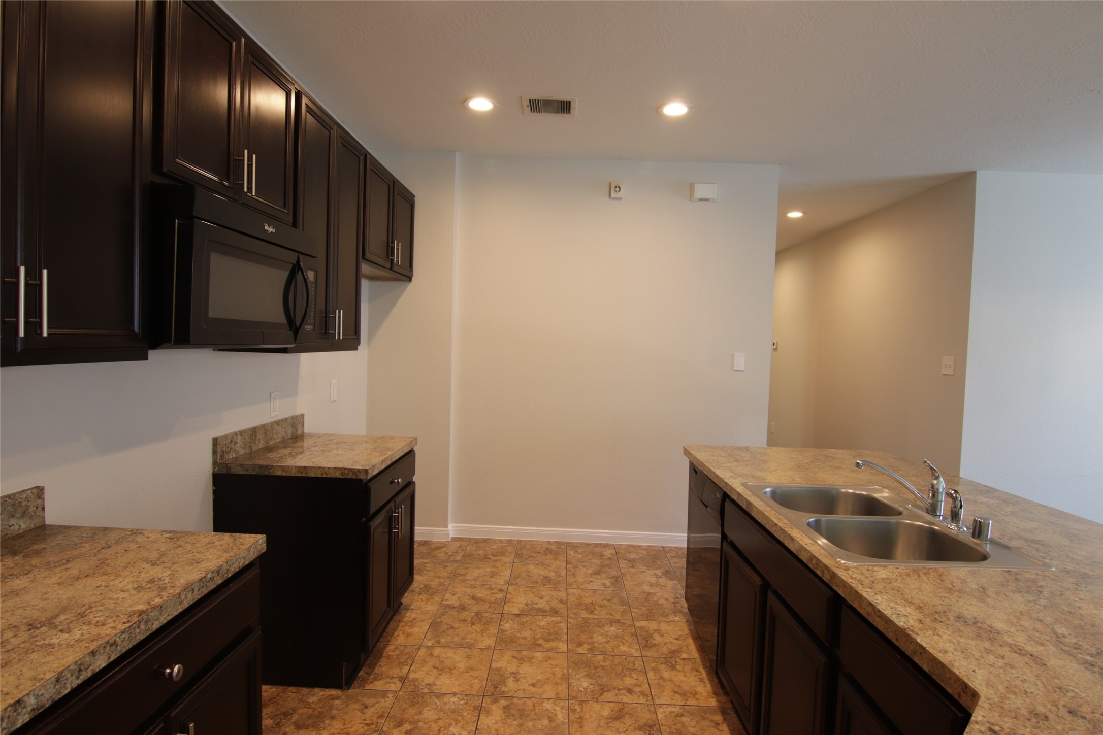 9431 Black Tooth Way Property Photo 7