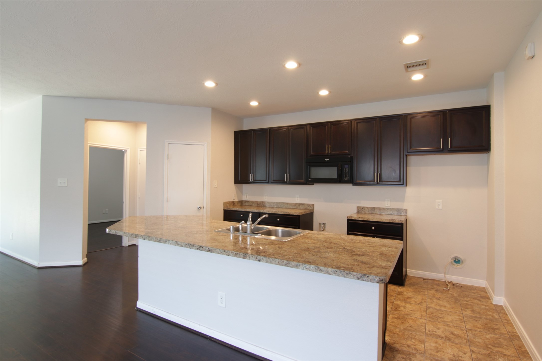 9431 Black Tooth Way Property Photo 8