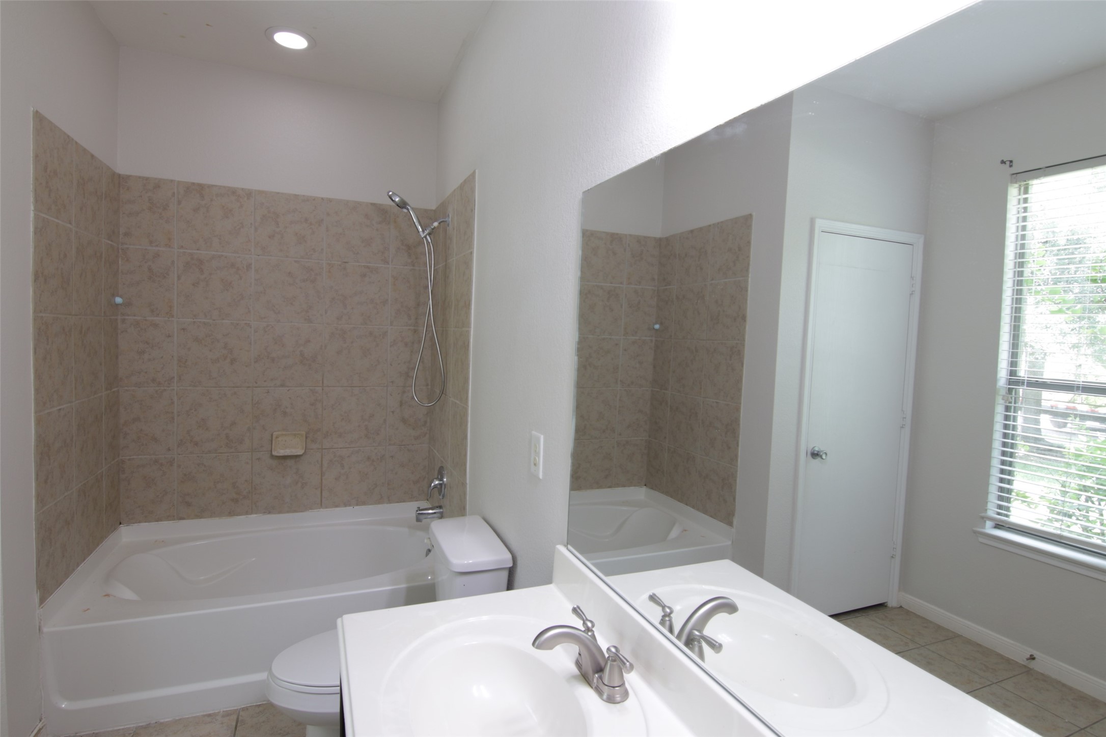 9431 Black Tooth Way Property Photo 14