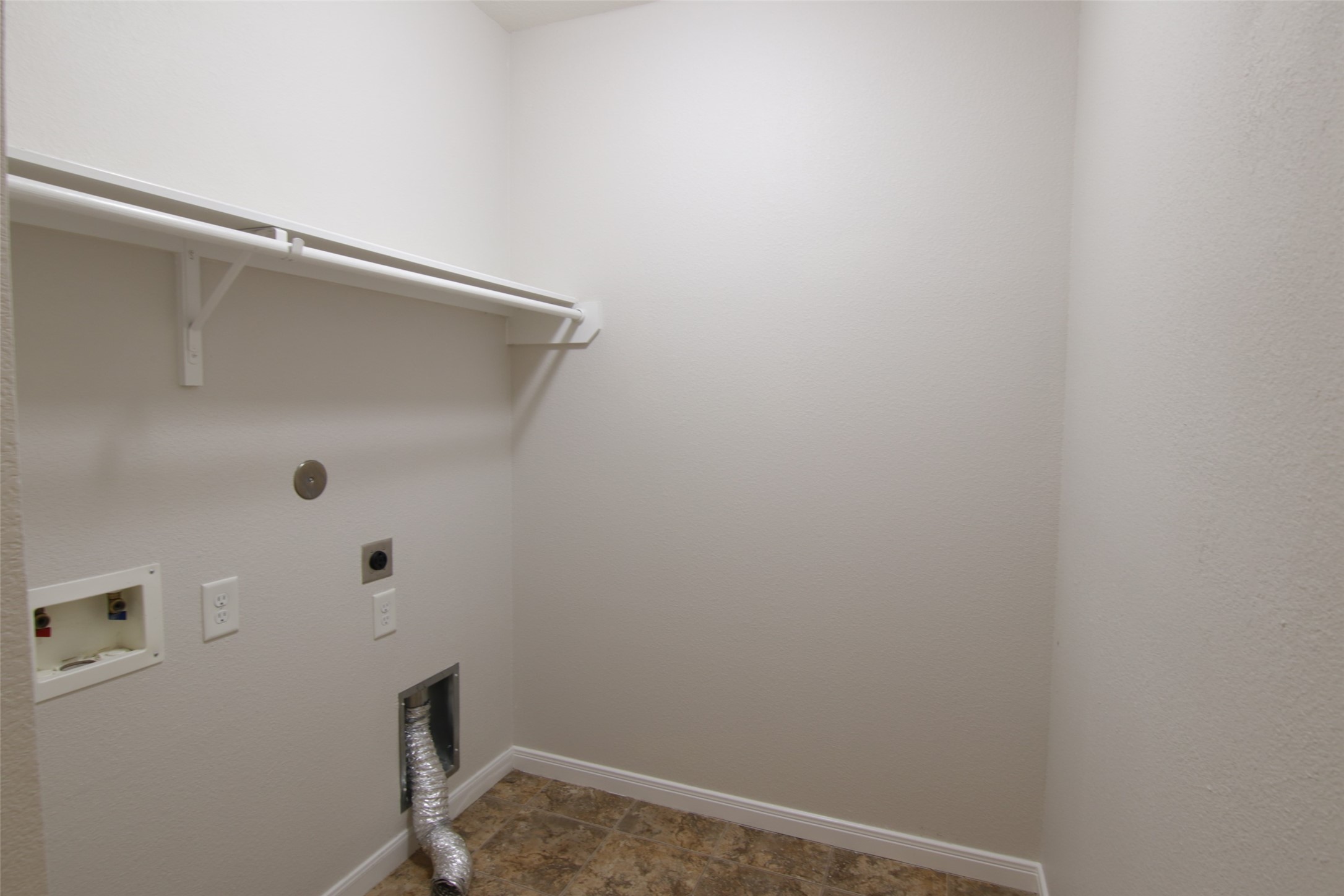 9431 Black Tooth Way Property Photo 19