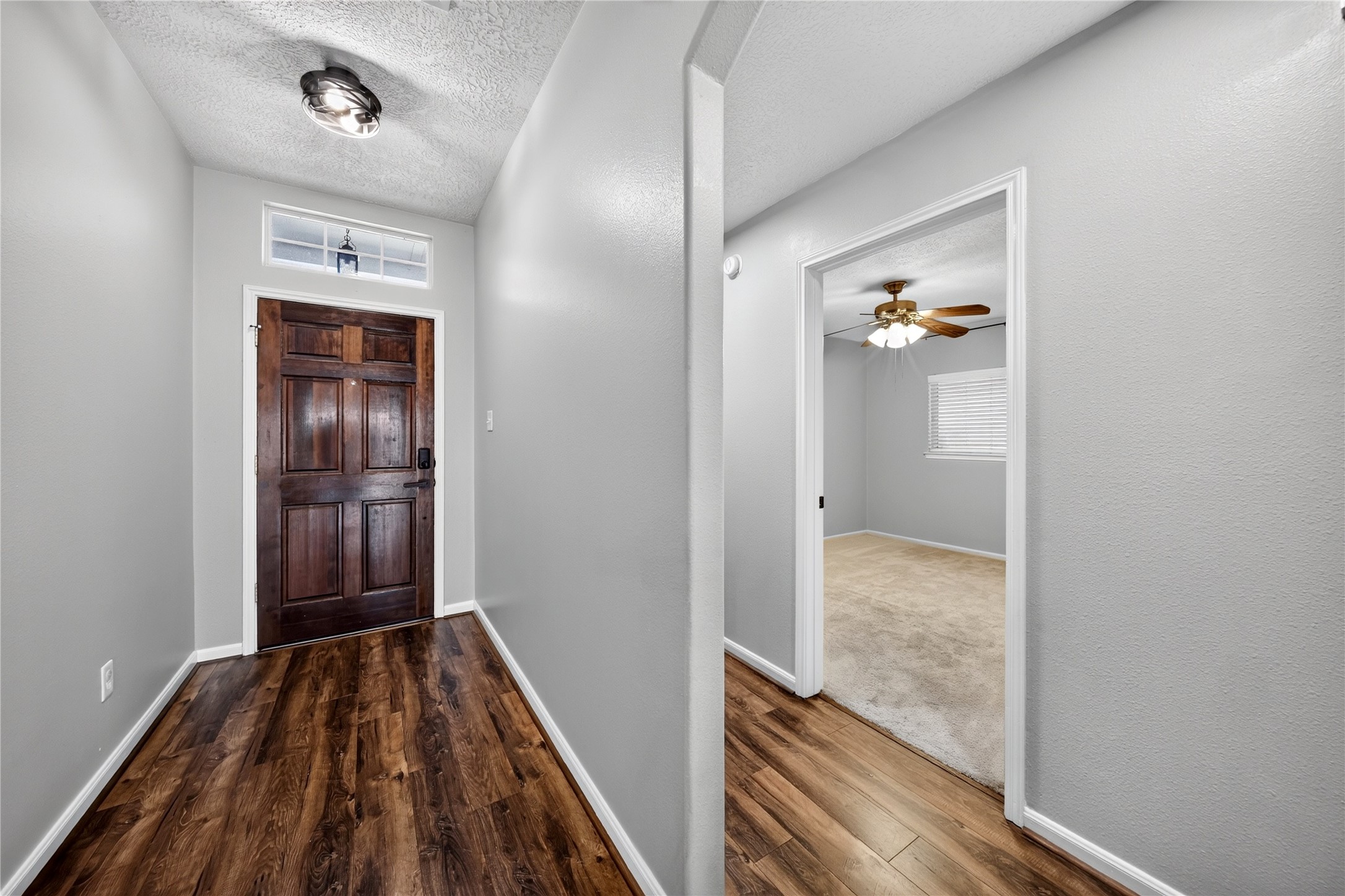 20515 Spring Bluff Lane Property Photo 3