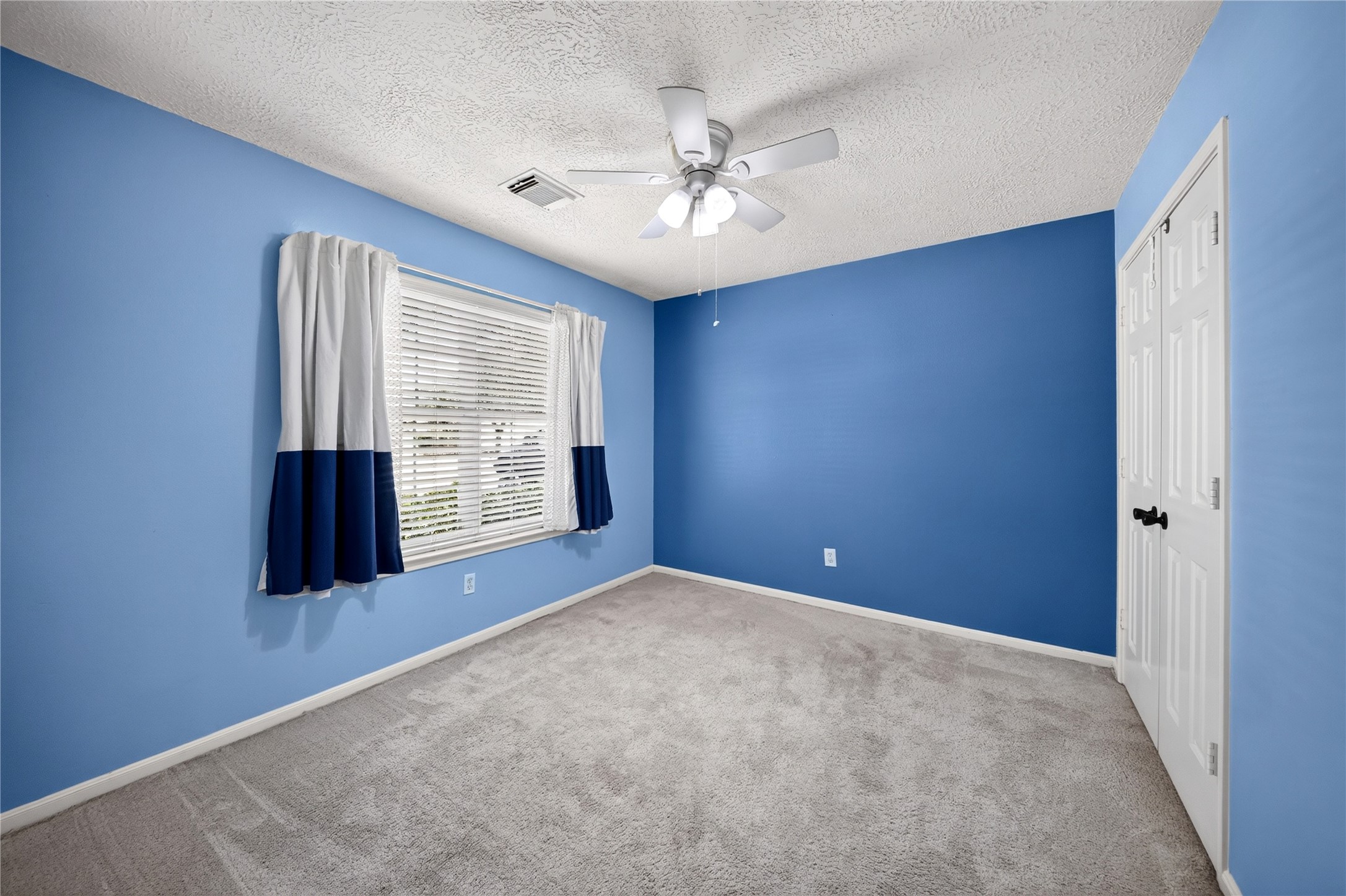 20515 Spring Bluff Lane Property Photo 11