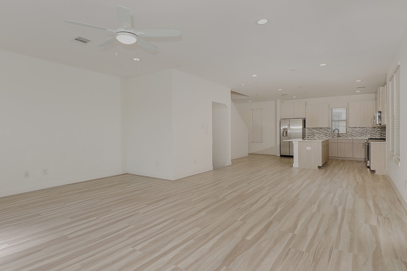 18716 Centro Main Street B Property Photo 10