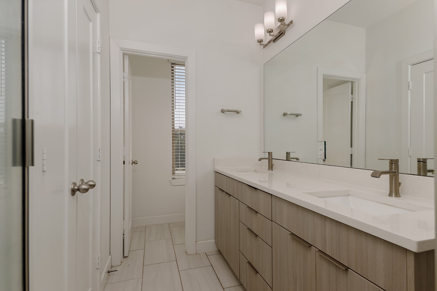 18716 Centro Main Street B Property Photo 16