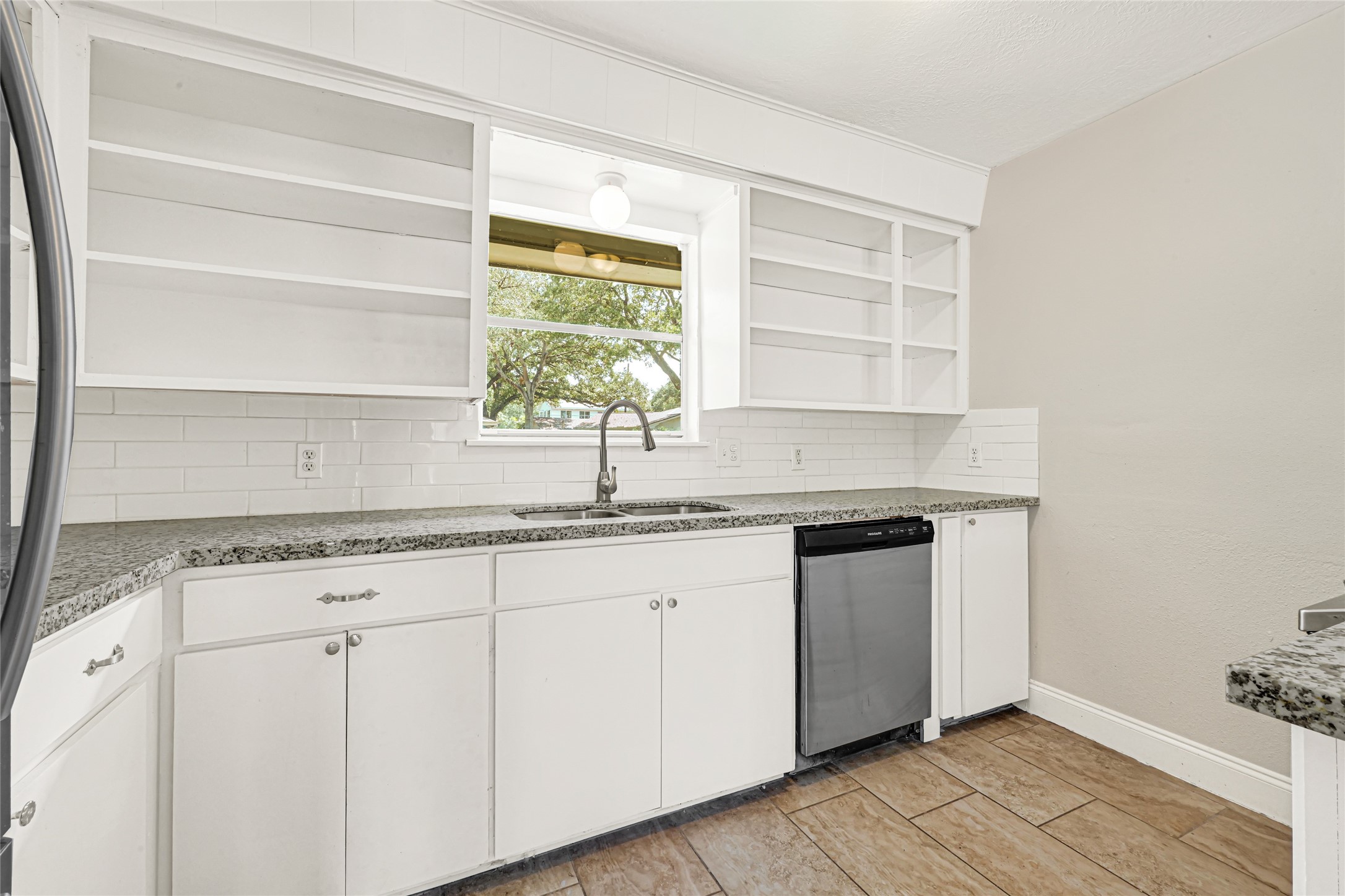 1609 Heights Drive Property Photo 10