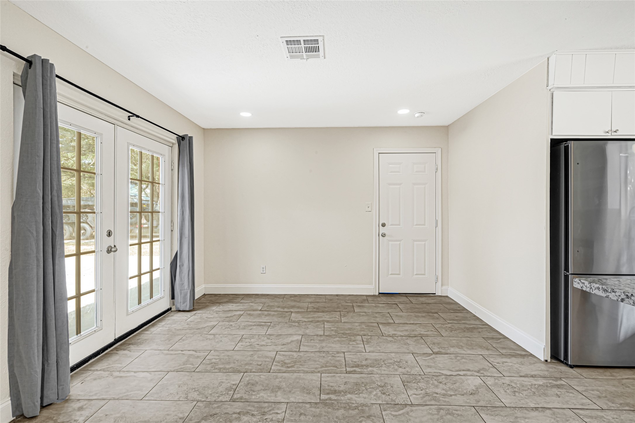 1609 Heights Drive Property Photo 14