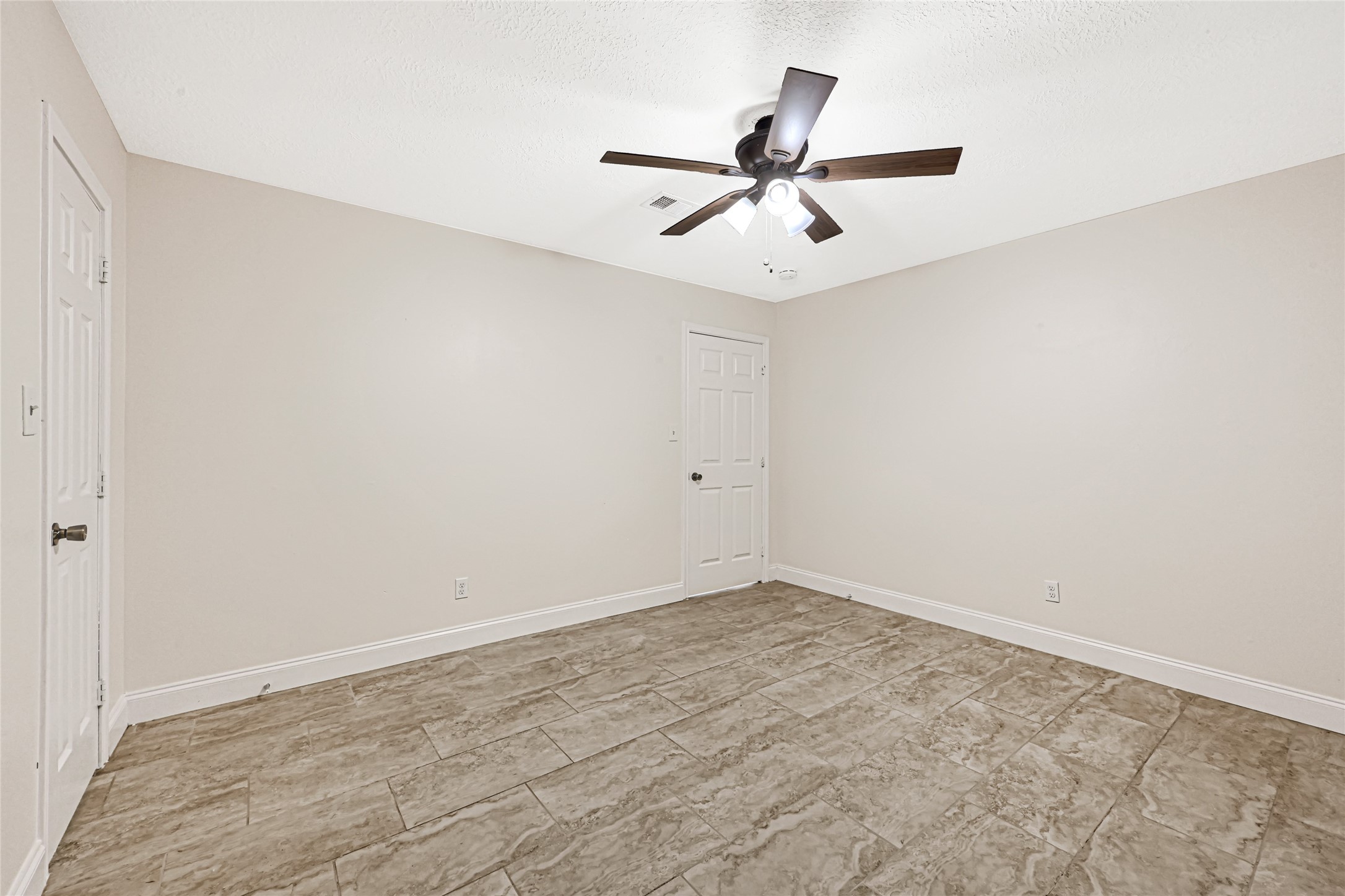 1609 Heights Drive Property Photo 17