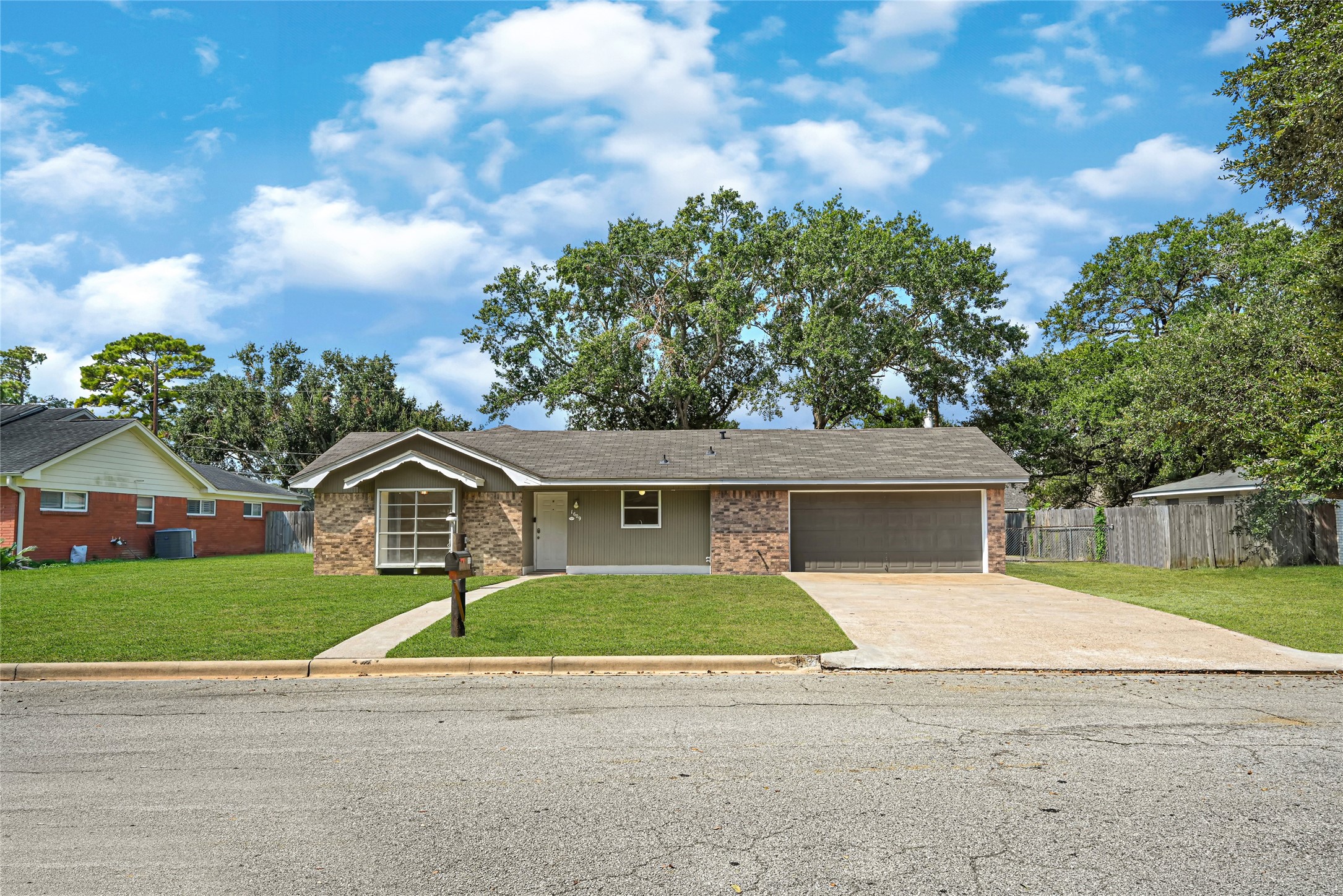 1609 Heights Drive Property Photo 32