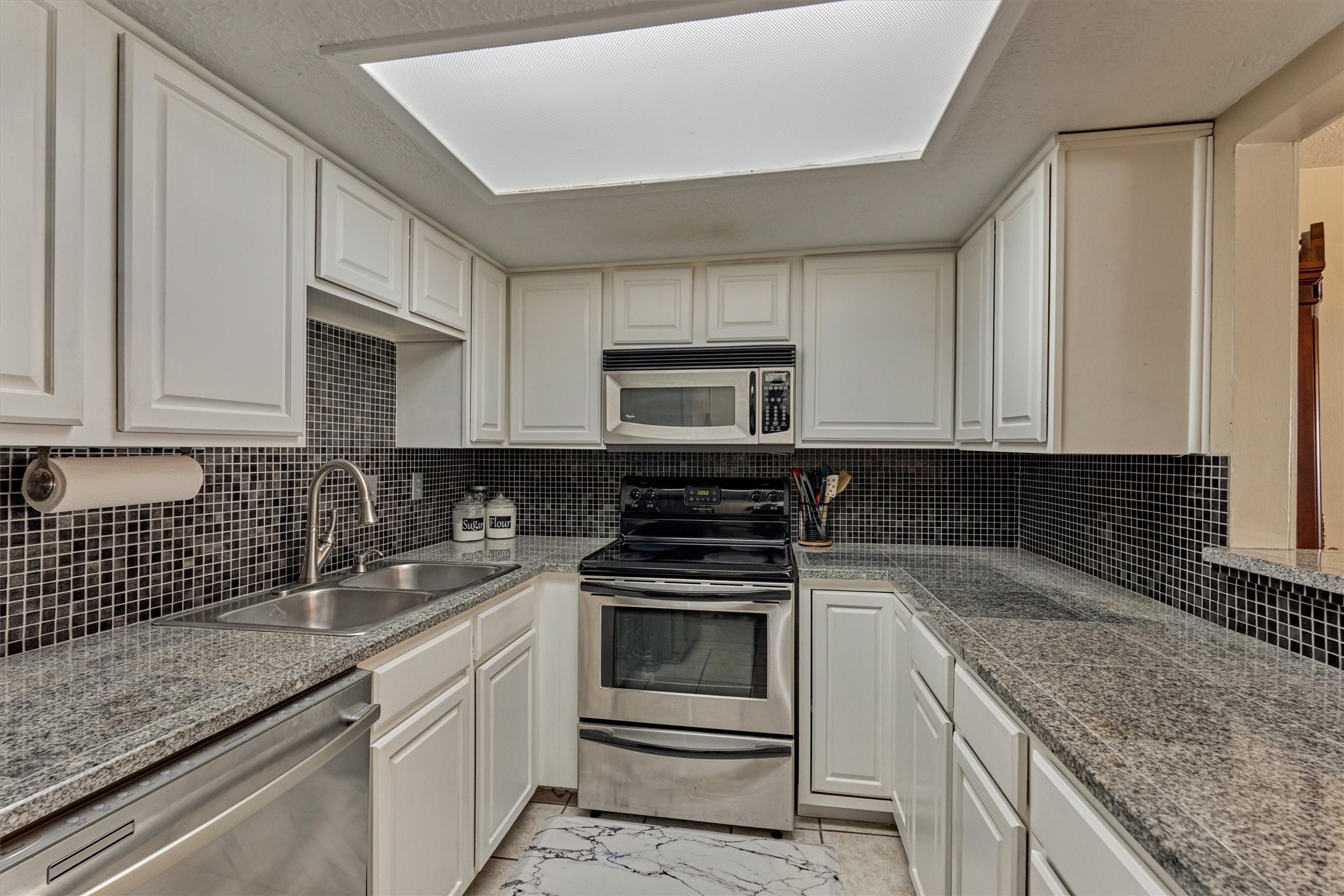 39 Regency Point Property Photo 16