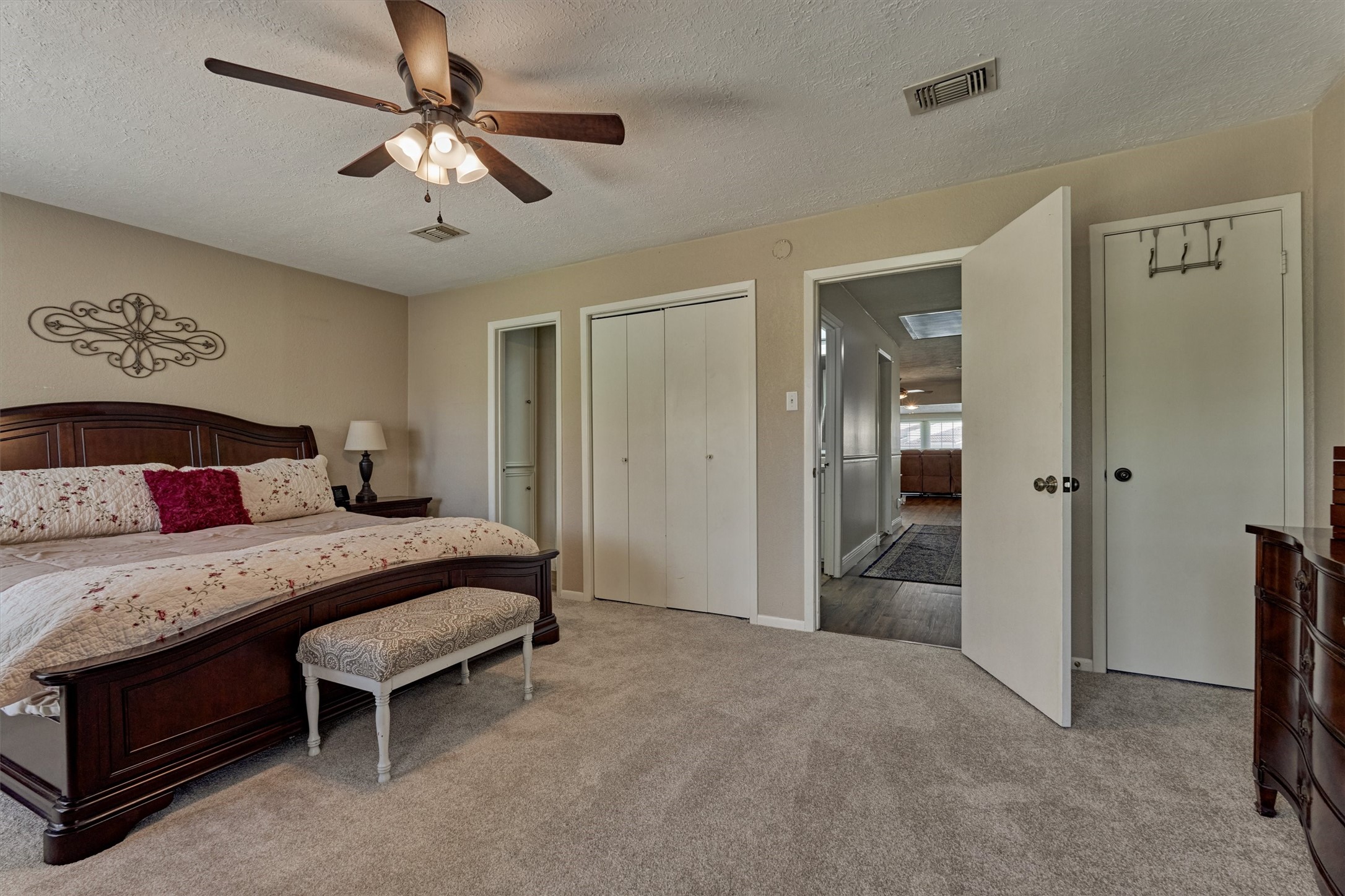 39 Regency Point Property Photo 27