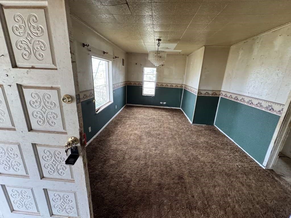610 W Garrison Avenue Property Photo 3