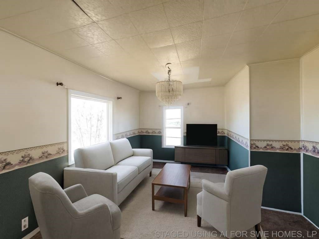 610 W Garrison Avenue Property Photo 4