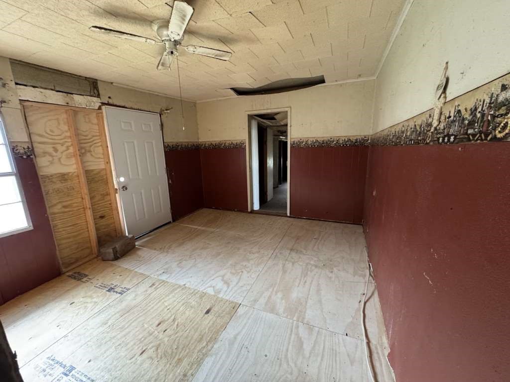 610 W Garrison Avenue Property Photo 15