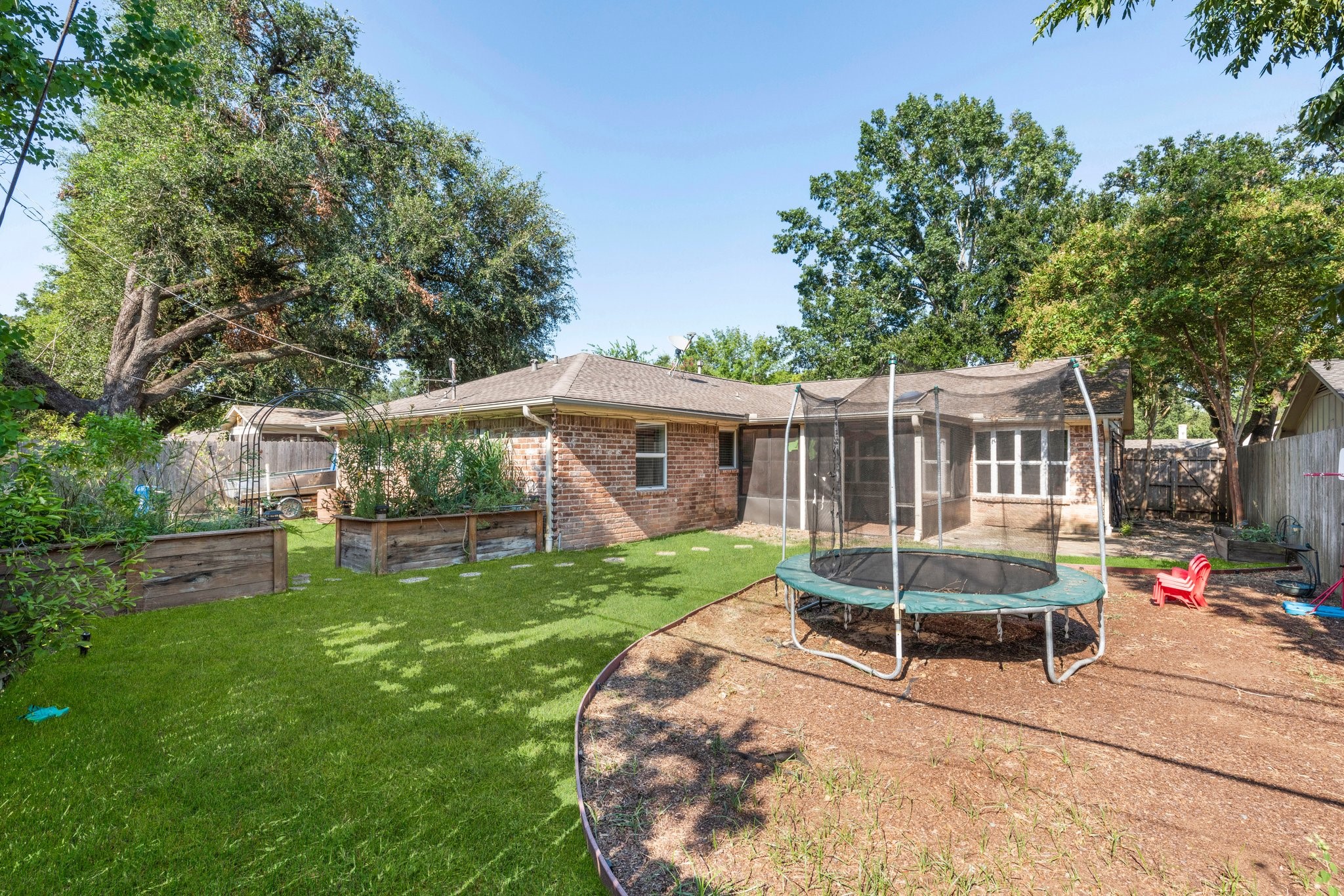 3010 Westerland Drive Property Photo 41