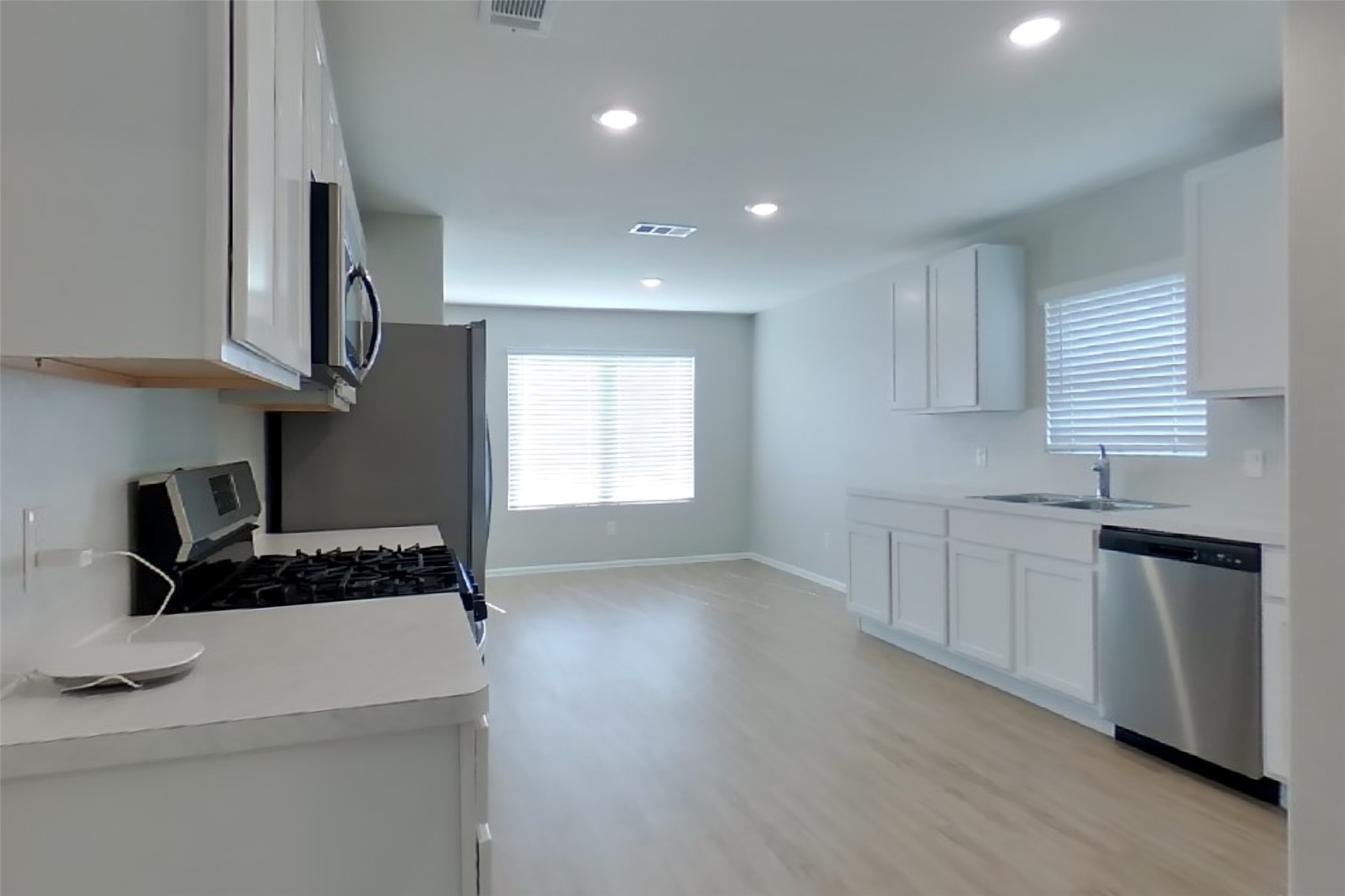18613 Rosehill Prairie Drive Property Photo 9