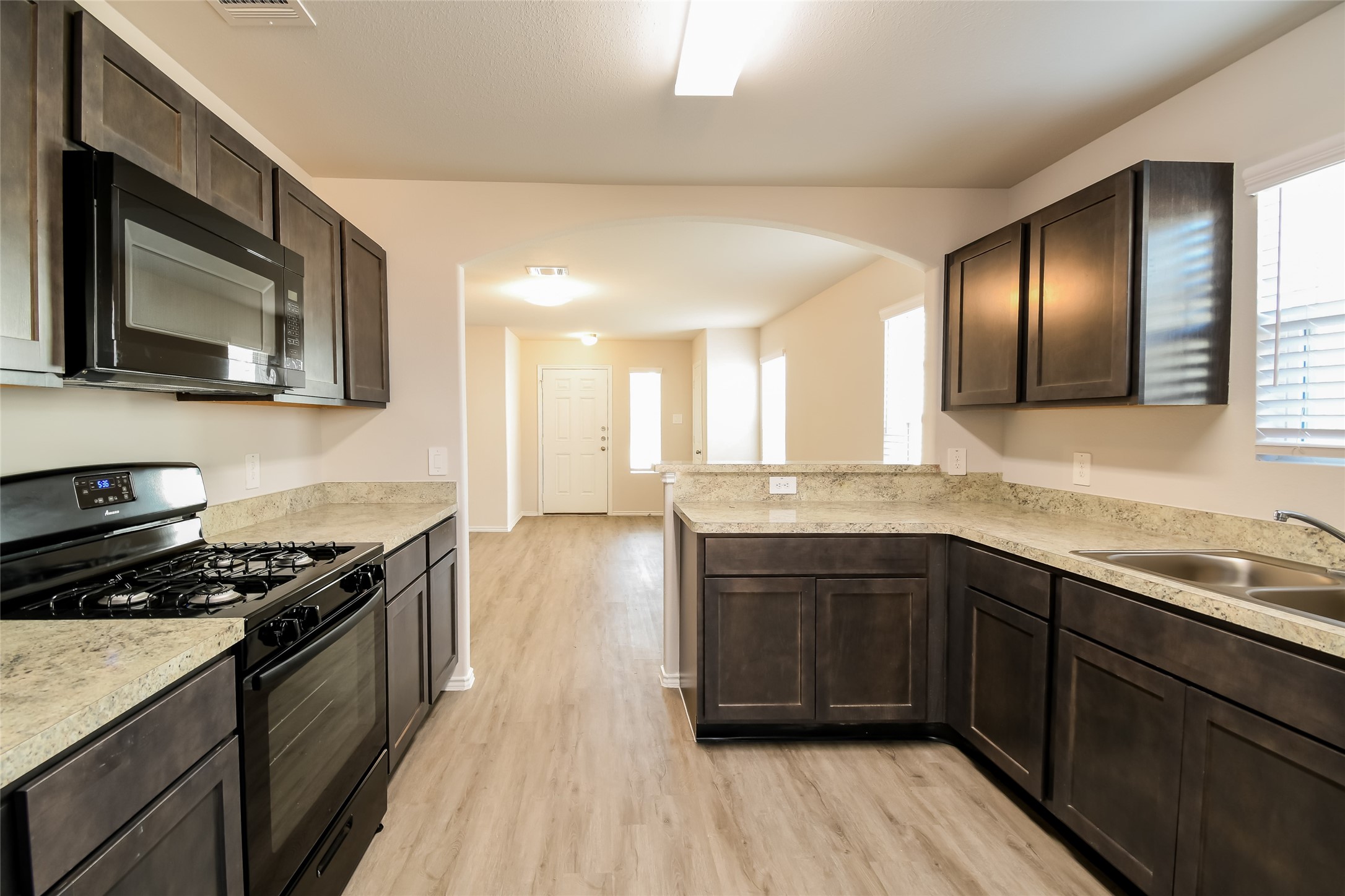 4818 Banyan Tree Trail Property Photo 2