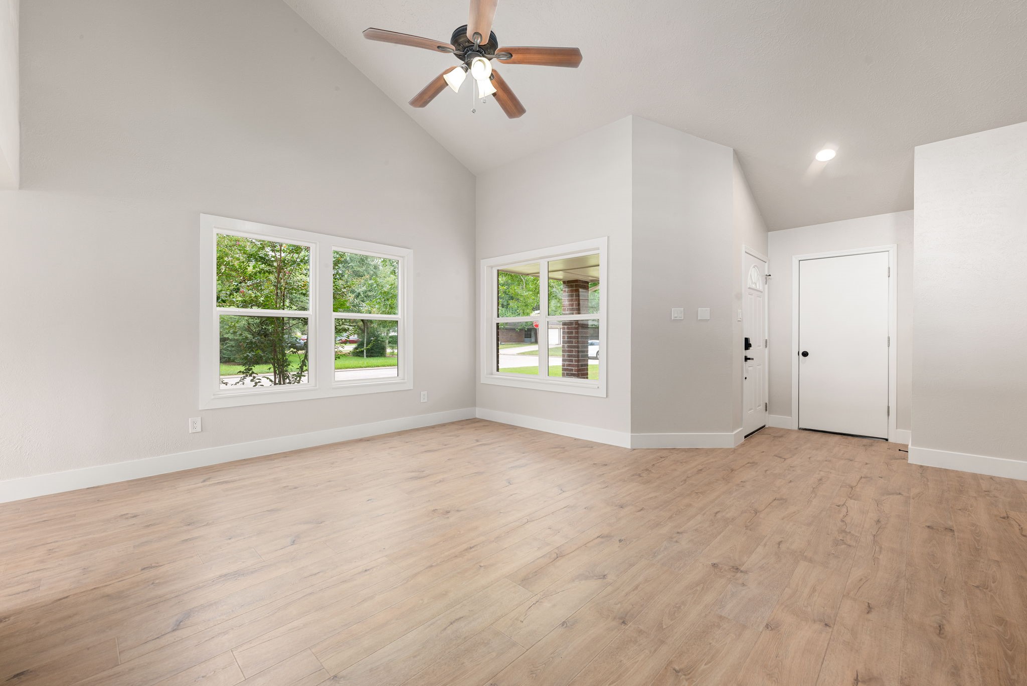 90 W High Oaks Circle Property Photo 6
