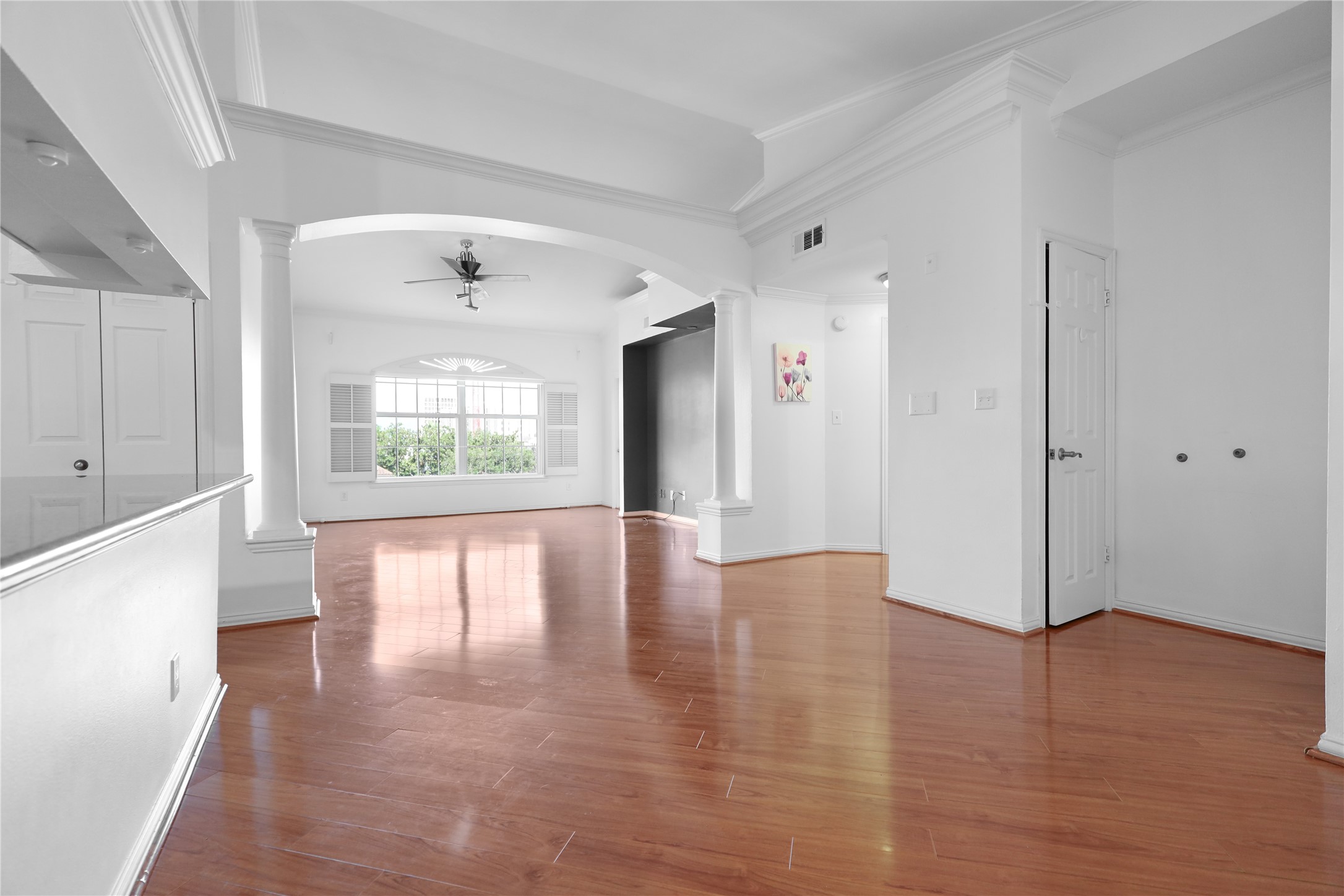 2111 Welch St Street A315 Property Photo 2